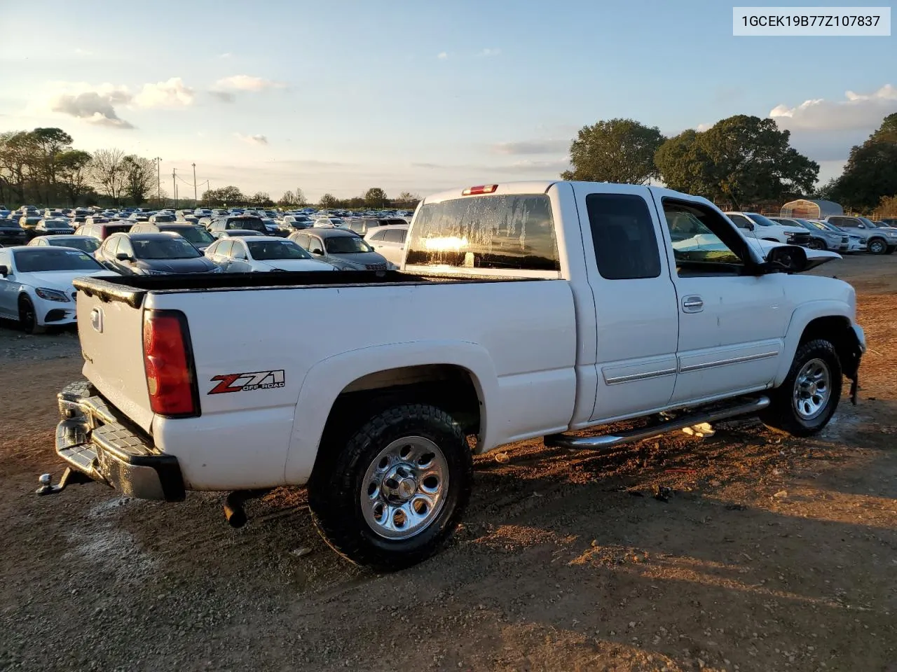 2007 Chevrolet Silverado K1500 Classic VIN: 1GCEK19B77Z107837 Lot: 79844794