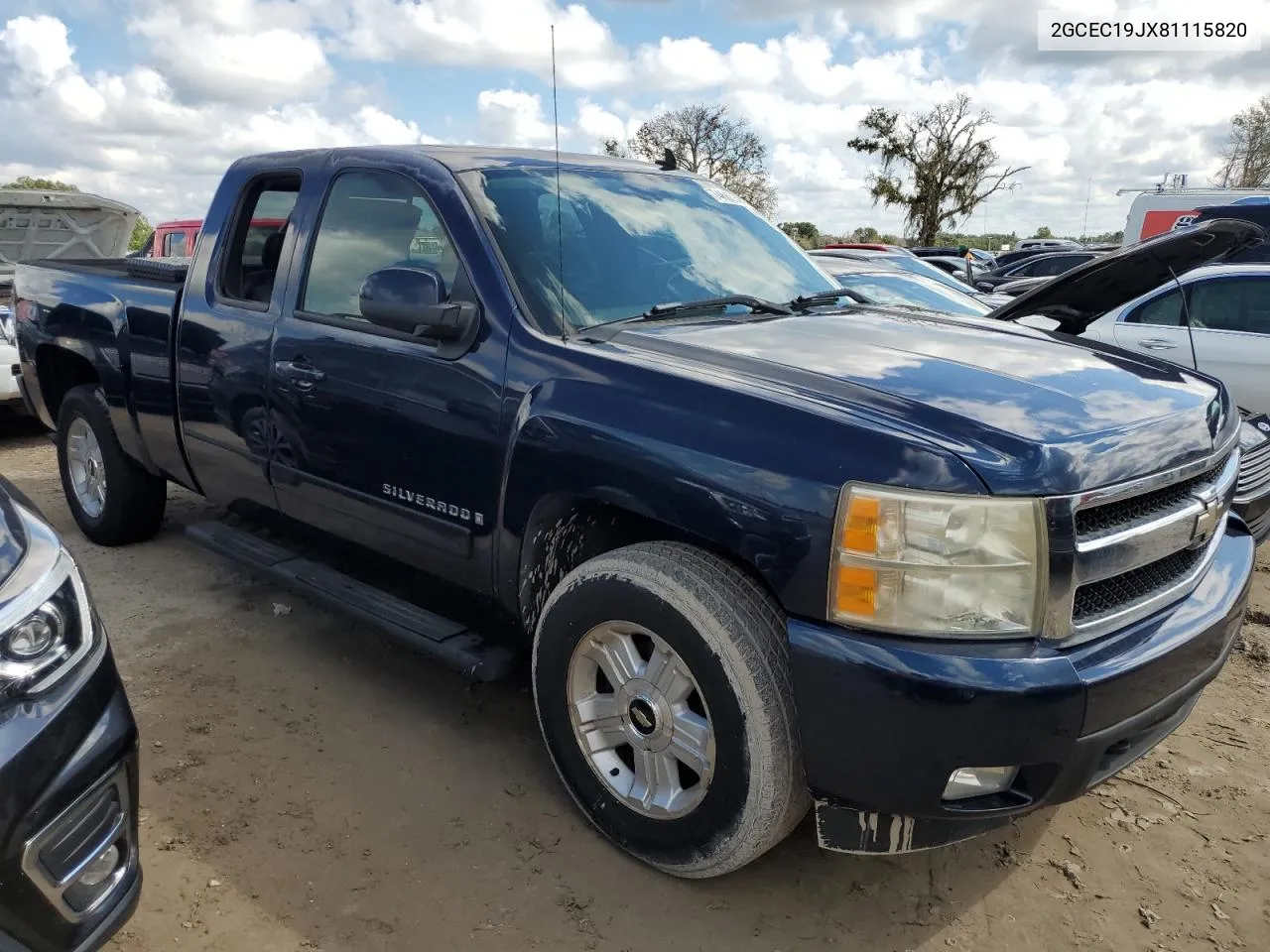 2008 Chevrolet Silverado C1500 VIN: 2GCEC19JX81115820 Lot: 74668394