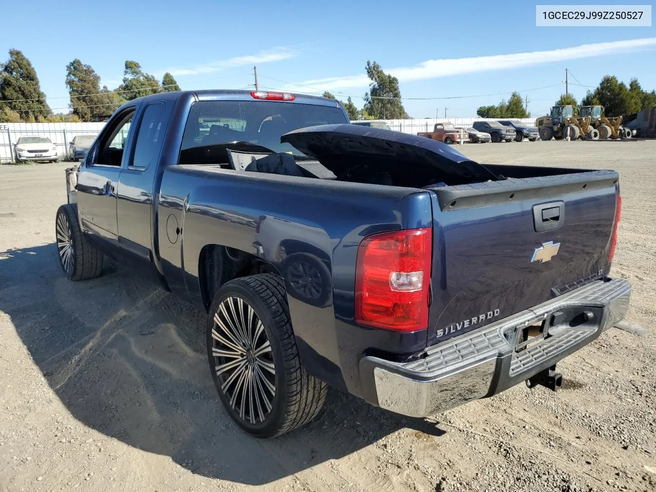 2009 Chevrolet Silverado C1500 Lt VIN: 1GCEC29J99Z250527 Lot: 71223014