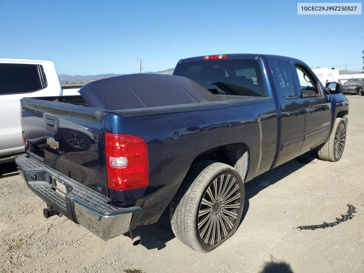 2009 Chevrolet Silverado C1500 Lt VIN: 1GCEC29J99Z250527 Lot: 71223014