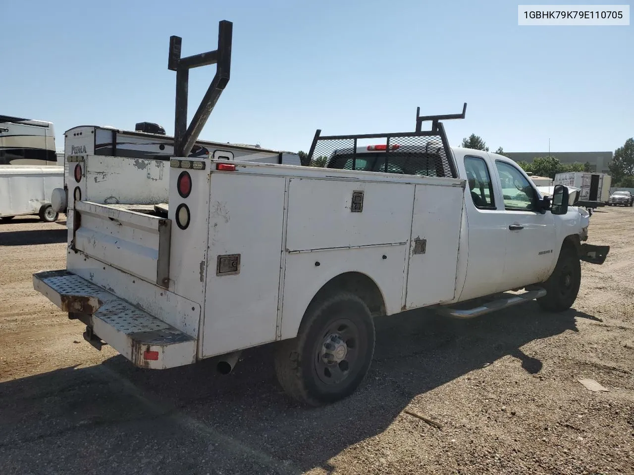 2009 Chevrolet Silverado K3500 VIN: 1GBHK79K79E110705 Lot: 71389844