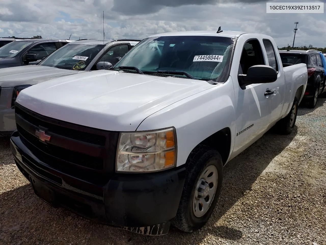 2009 Chevrolet Silverado C1500 VIN: 1GCEC19X39Z113517 Lot: 74458044