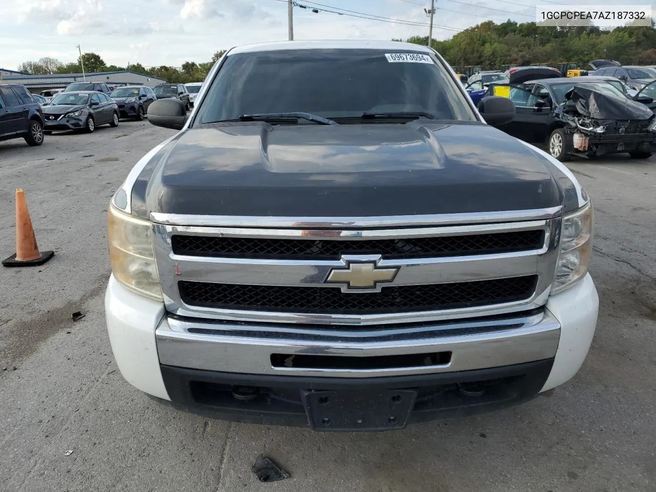 2010 Chevrolet Silverado C1500 VIN: 1GCPCPEA7AZ187332 Lot: 69673694