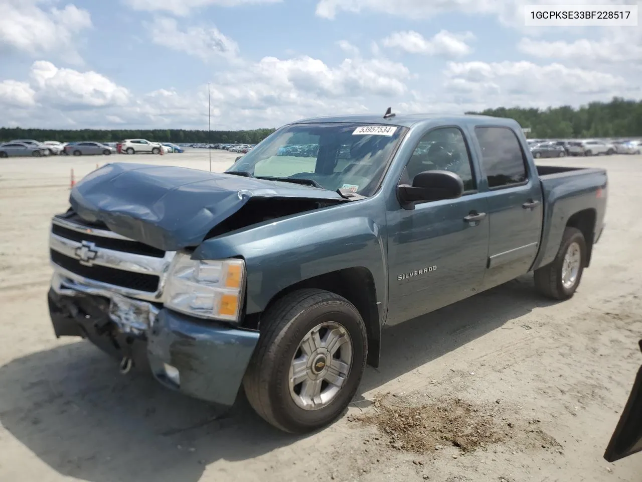 2011 Chevrolet Silverado K1500 Lt VIN: 1GCPKSE33BF228517 Lot: 53957534