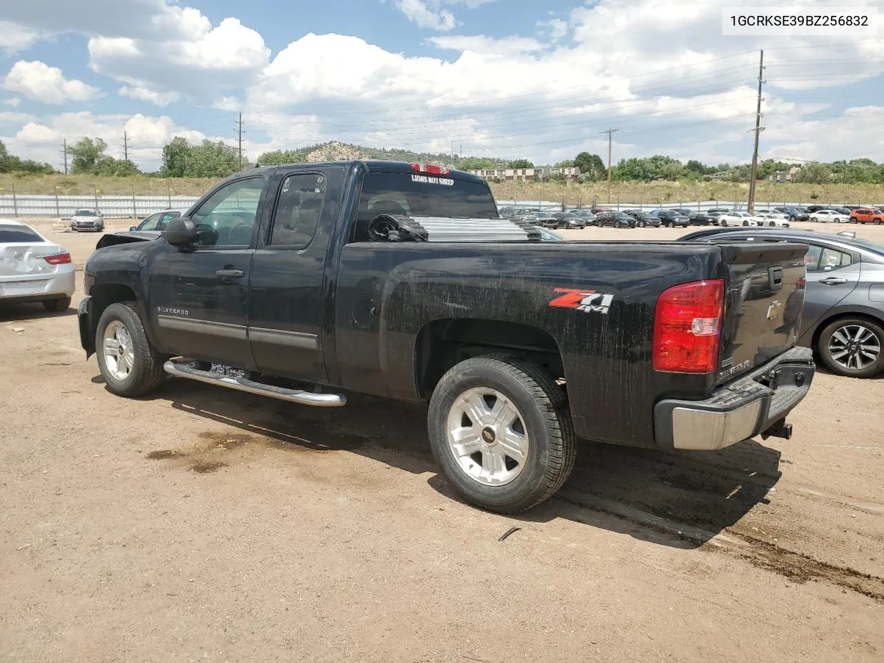 2011 Chevrolet Silverado K1500 Lt VIN: 1GCRKSE39BZ256832 Lot: 61344954