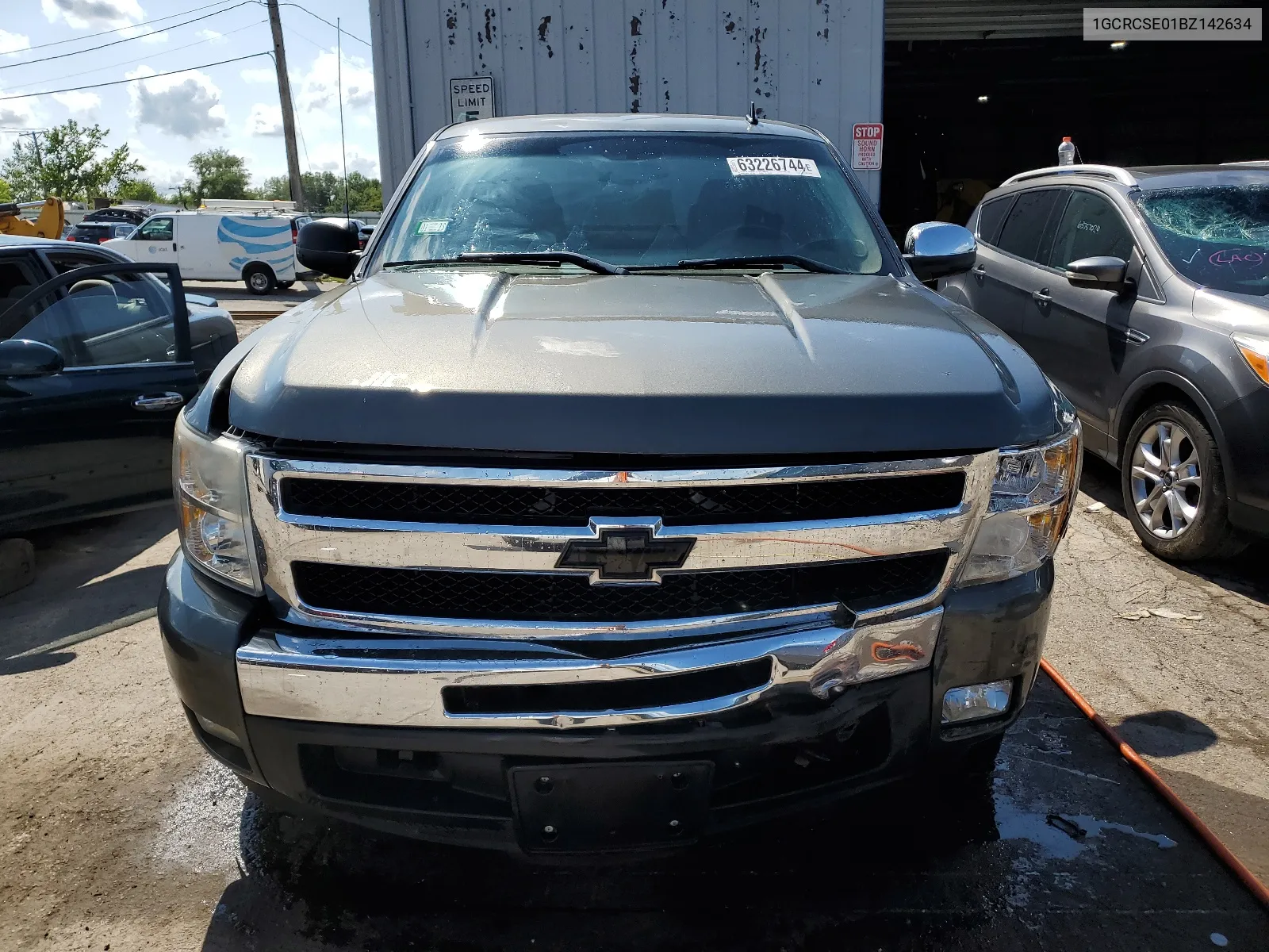 2011 Chevrolet Silverado C1500 Lt VIN: 1GCRCSE01BZ142634 Lot: 63226744