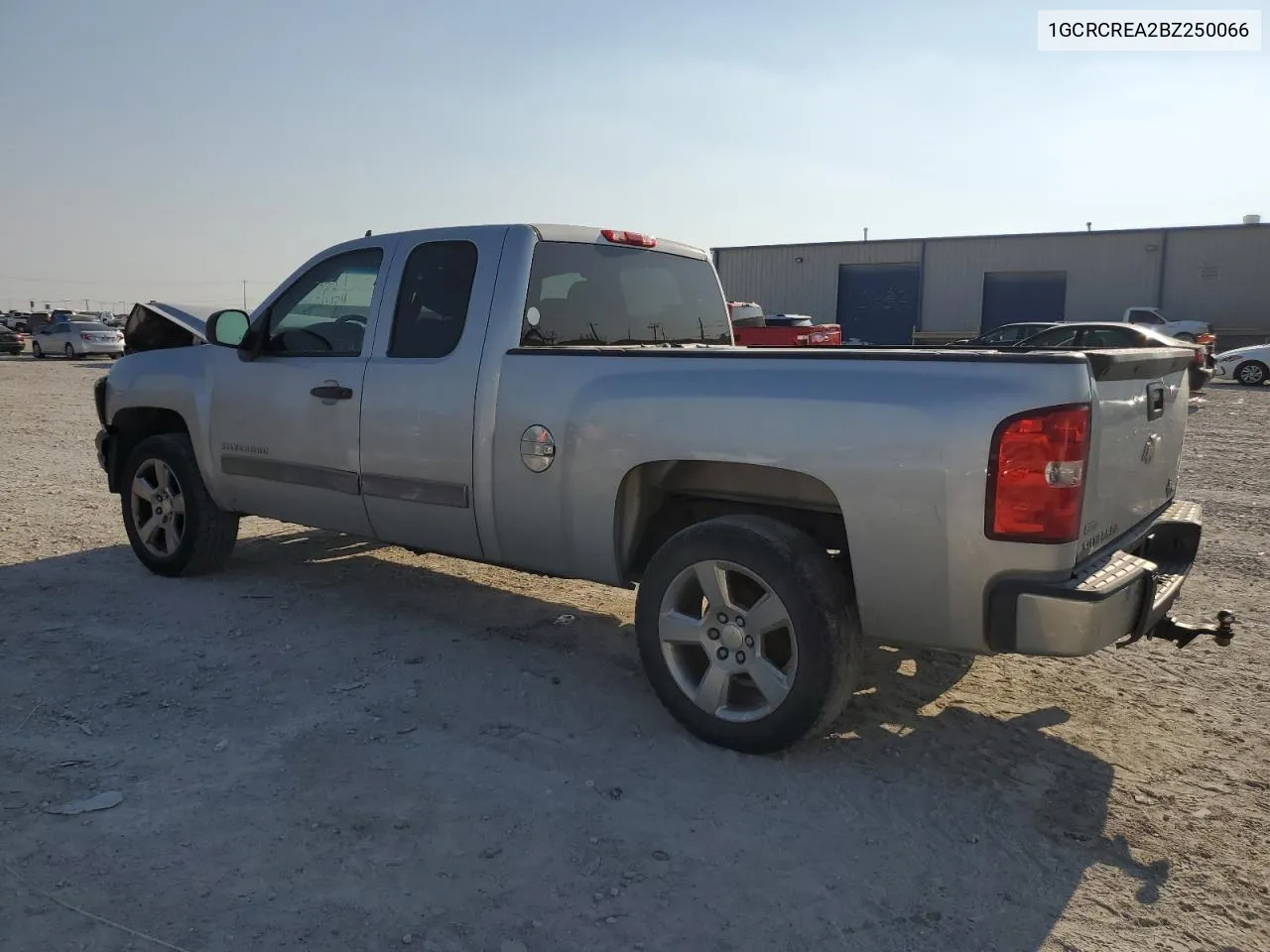 2011 Chevrolet Silverado C1500 Ls VIN: 1GCRCREA2BZ250066 Lot: 66229904