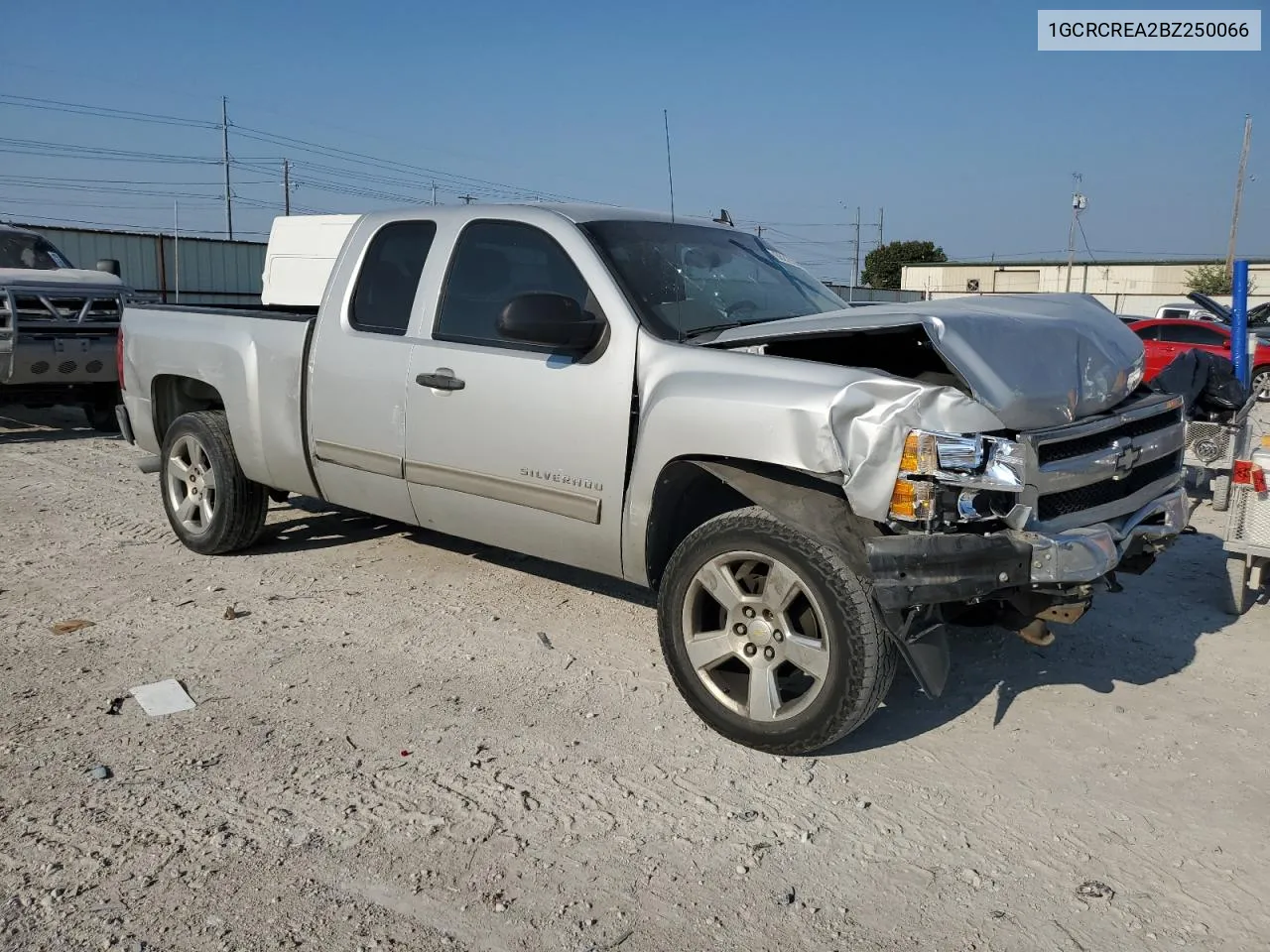 1GCRCREA2BZ250066 2011 Chevrolet Silverado C1500 Ls