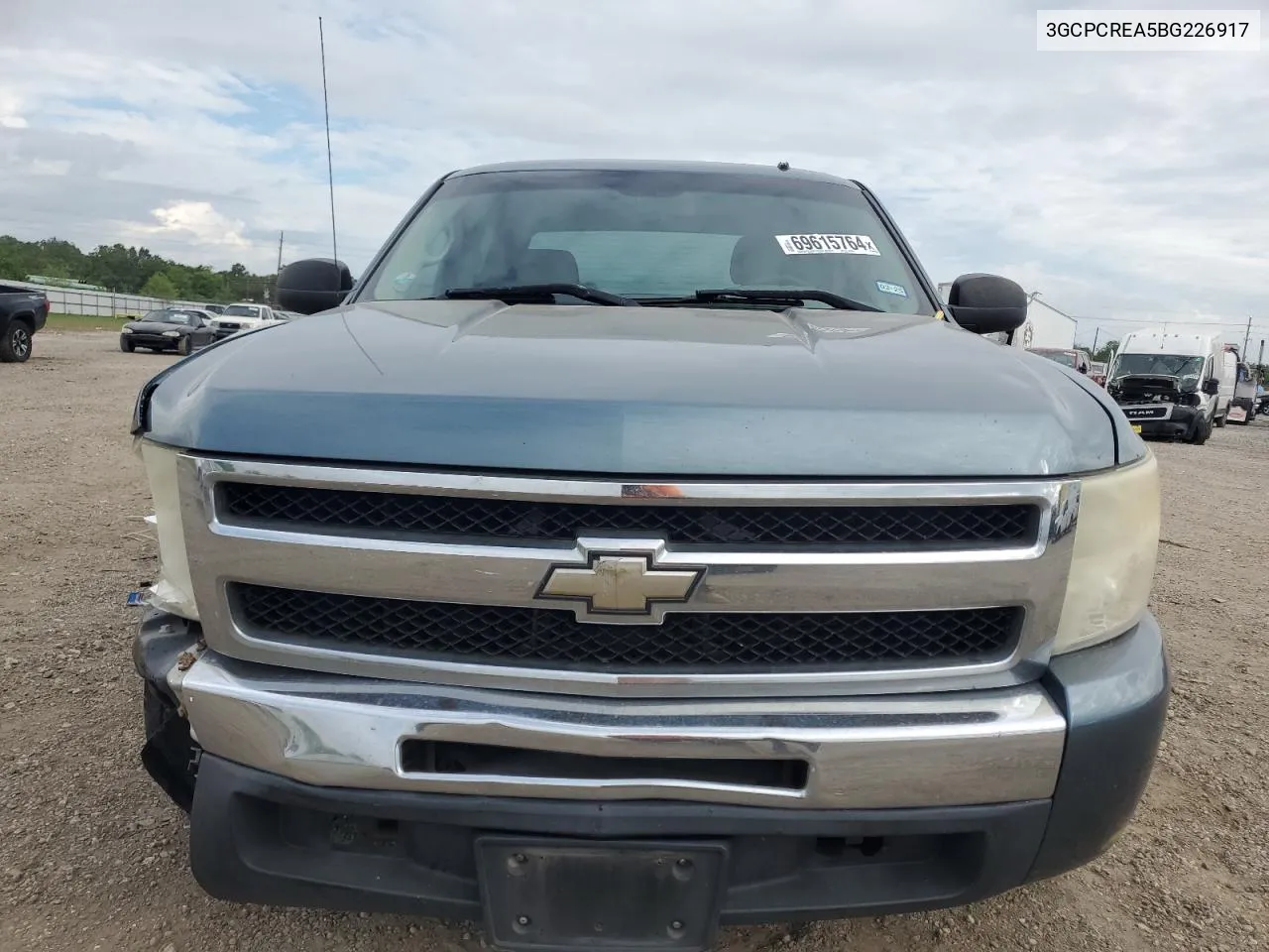 2011 Chevrolet Silverado C1500 Ls VIN: 3GCPCREA5BG226917 Lot: 69615764