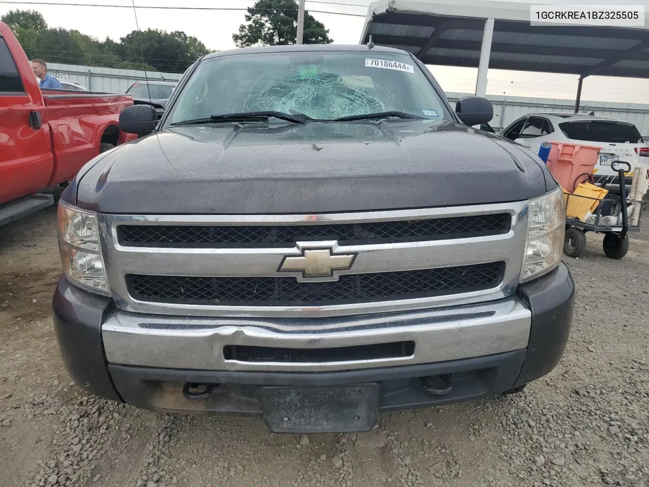 2011 Chevrolet Silverado K1500 Ls VIN: 1GCRKREA1BZ325505 Lot: 70186444