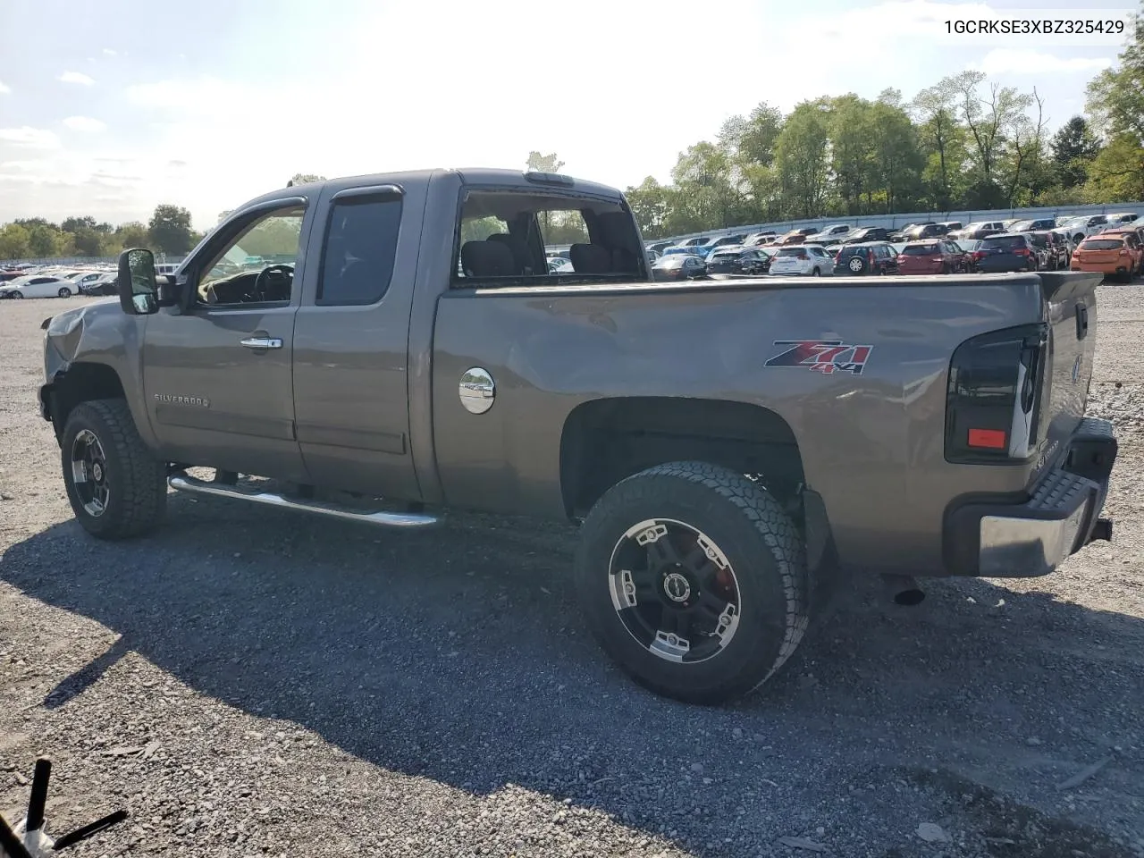 2011 Chevrolet Silverado K1500 Lt VIN: 1GCRKSE3XBZ325429 Lot: 70652444