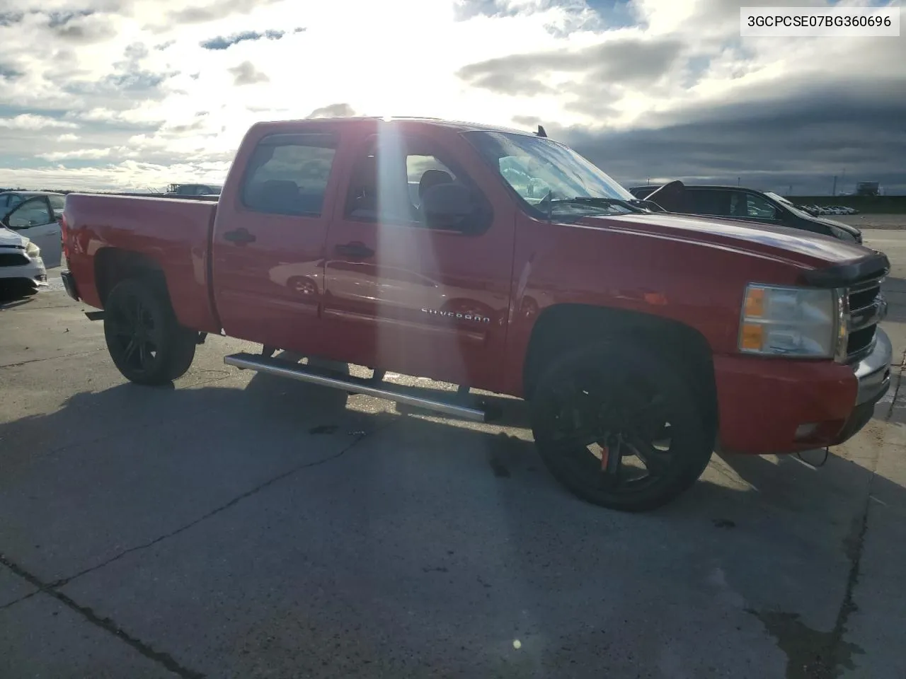 2011 Chevrolet Silverado C1500 Lt VIN: 3GCPCSE07BG360696 Lot: 70785114