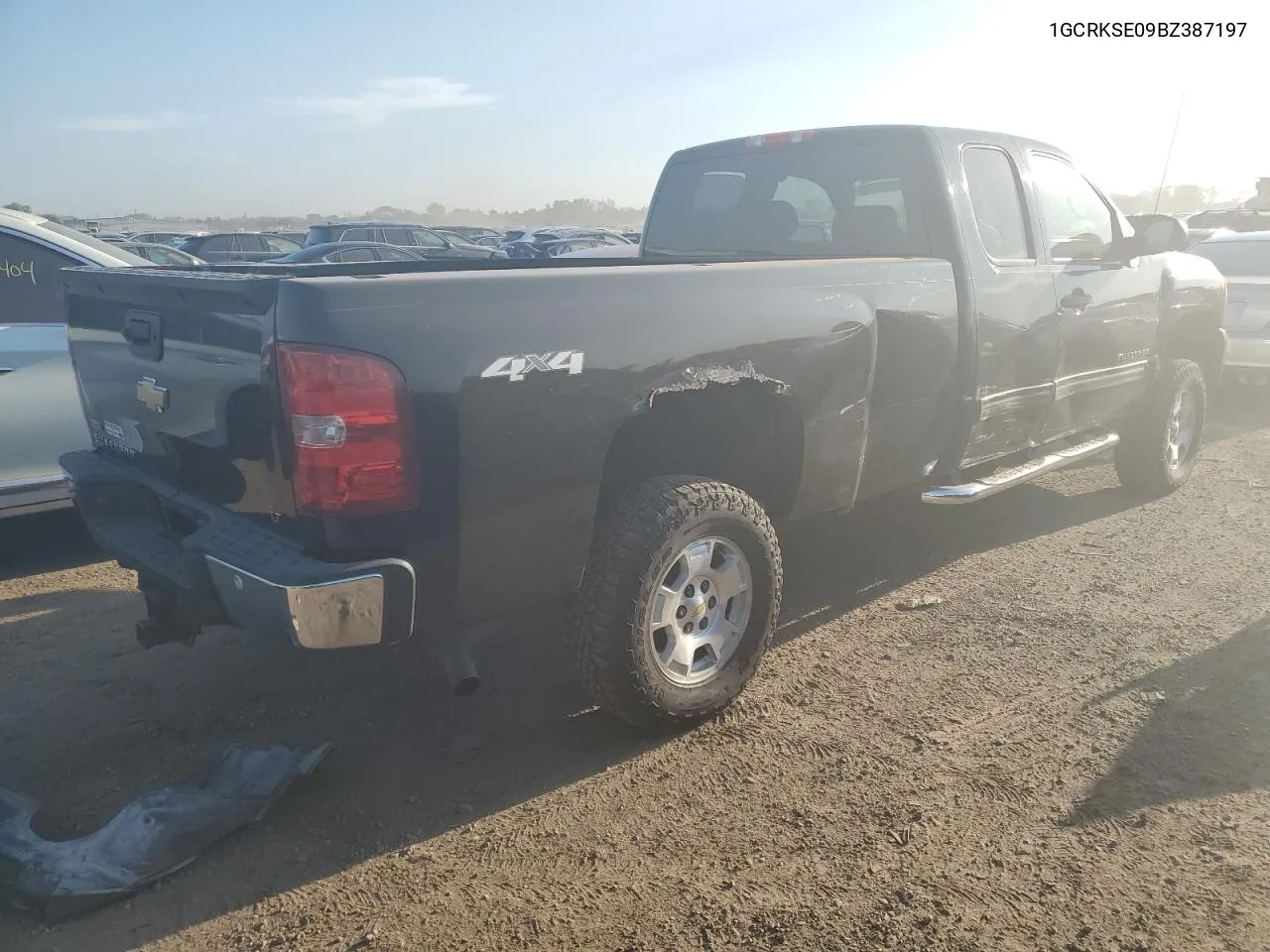 2011 Chevrolet Silverado K1500 Lt VIN: 1GCRKSE09BZ387197 Lot: 71492374