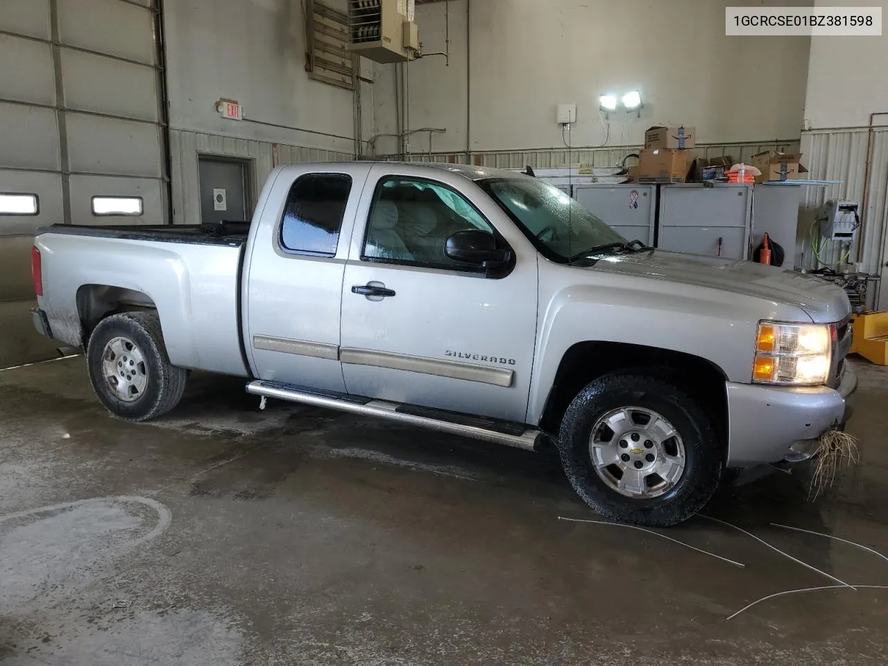 2011 Chevrolet Silverado C1500 Lt VIN: 1GCRCSE01BZ381598 Lot: 71998194