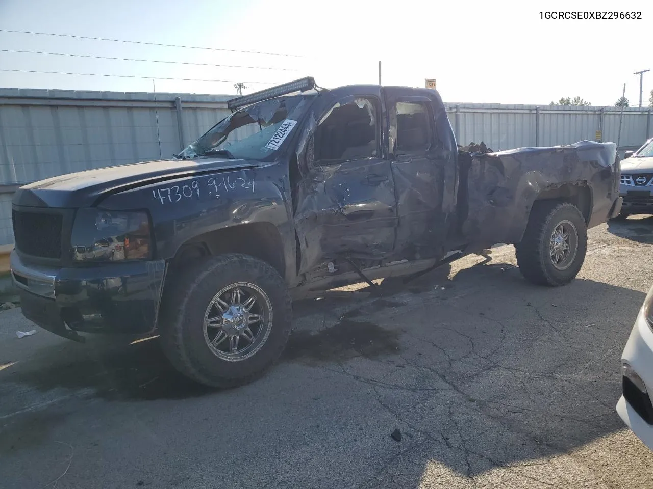 2011 Chevrolet Silverado C1500 Lt VIN: 1GCRCSE0XBZ296632 Lot: 72122444