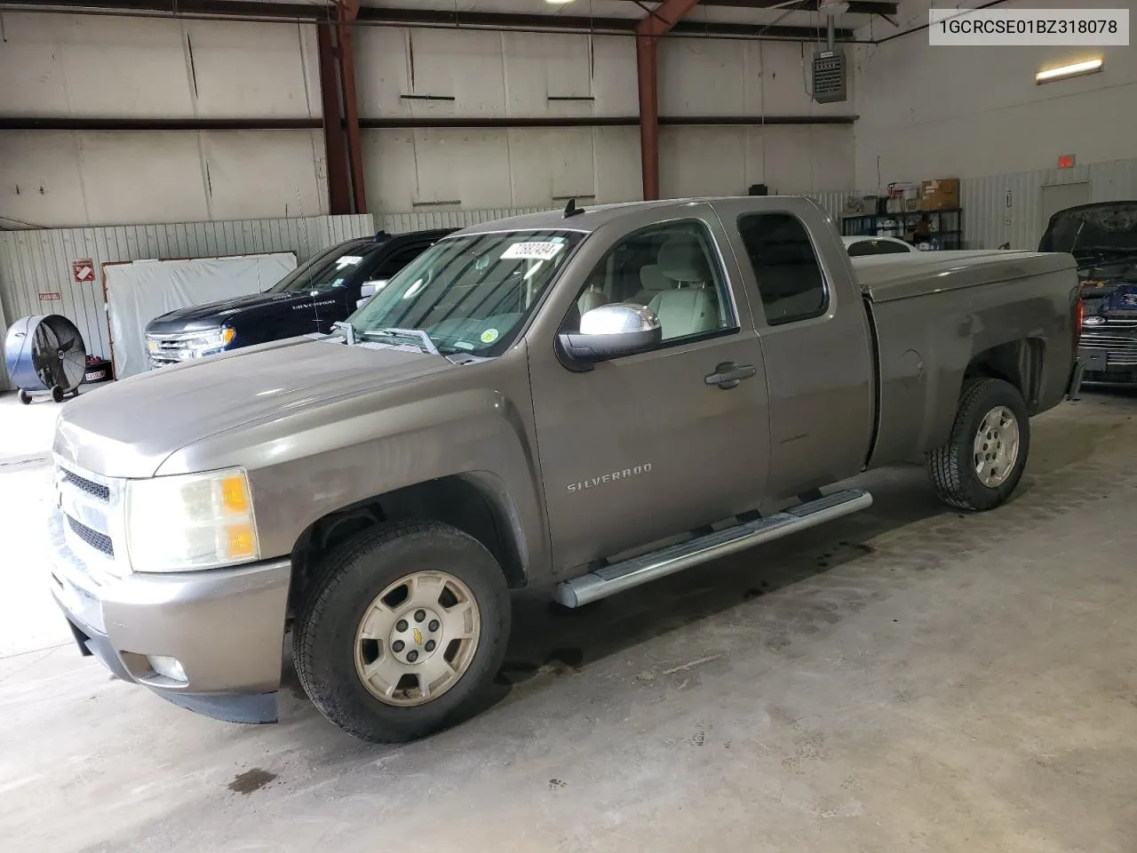 2011 Chevrolet Silverado C1500 Lt VIN: 1GCRCSE01BZ318078 Lot: 72882494