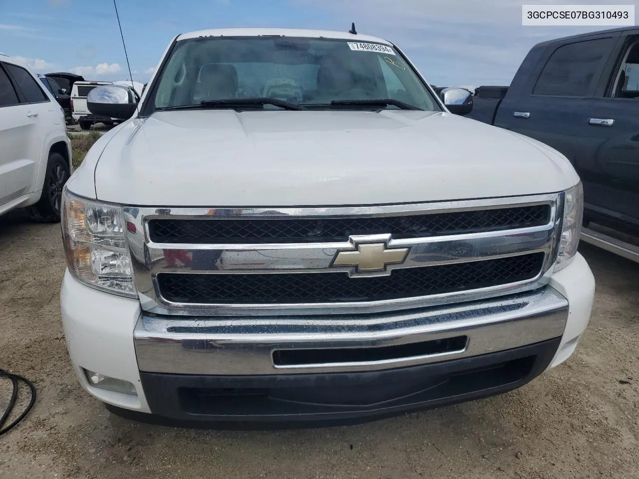 2011 Chevrolet Silverado C1500 Lt VIN: 3GCPCSE07BG310493 Lot: 74808394