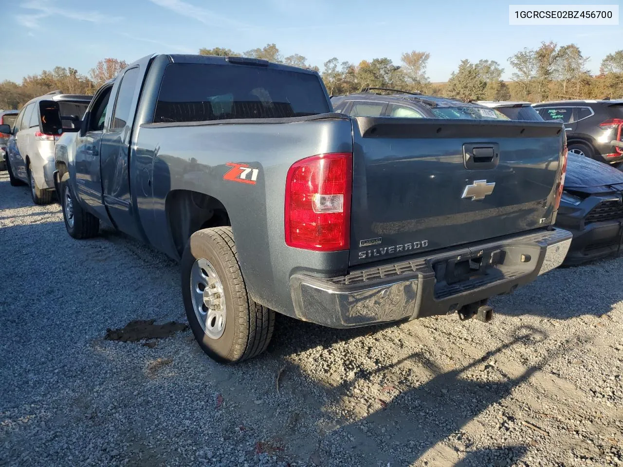 2011 Chevrolet Silverado C1500 Lt VIN: 1GCRCSE02BZ456700 Lot: 75996034