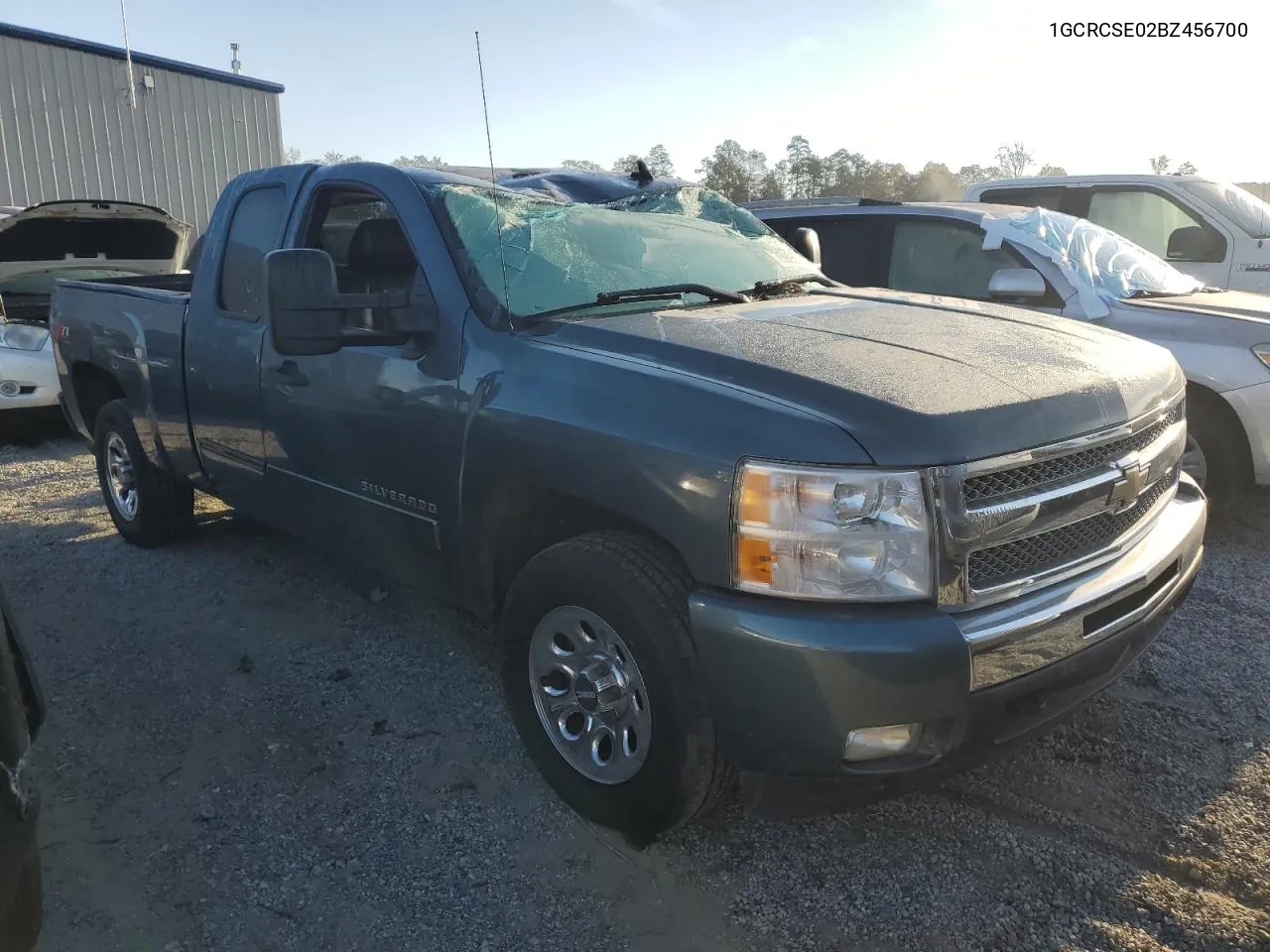 2011 Chevrolet Silverado C1500 Lt VIN: 1GCRCSE02BZ456700 Lot: 75996034