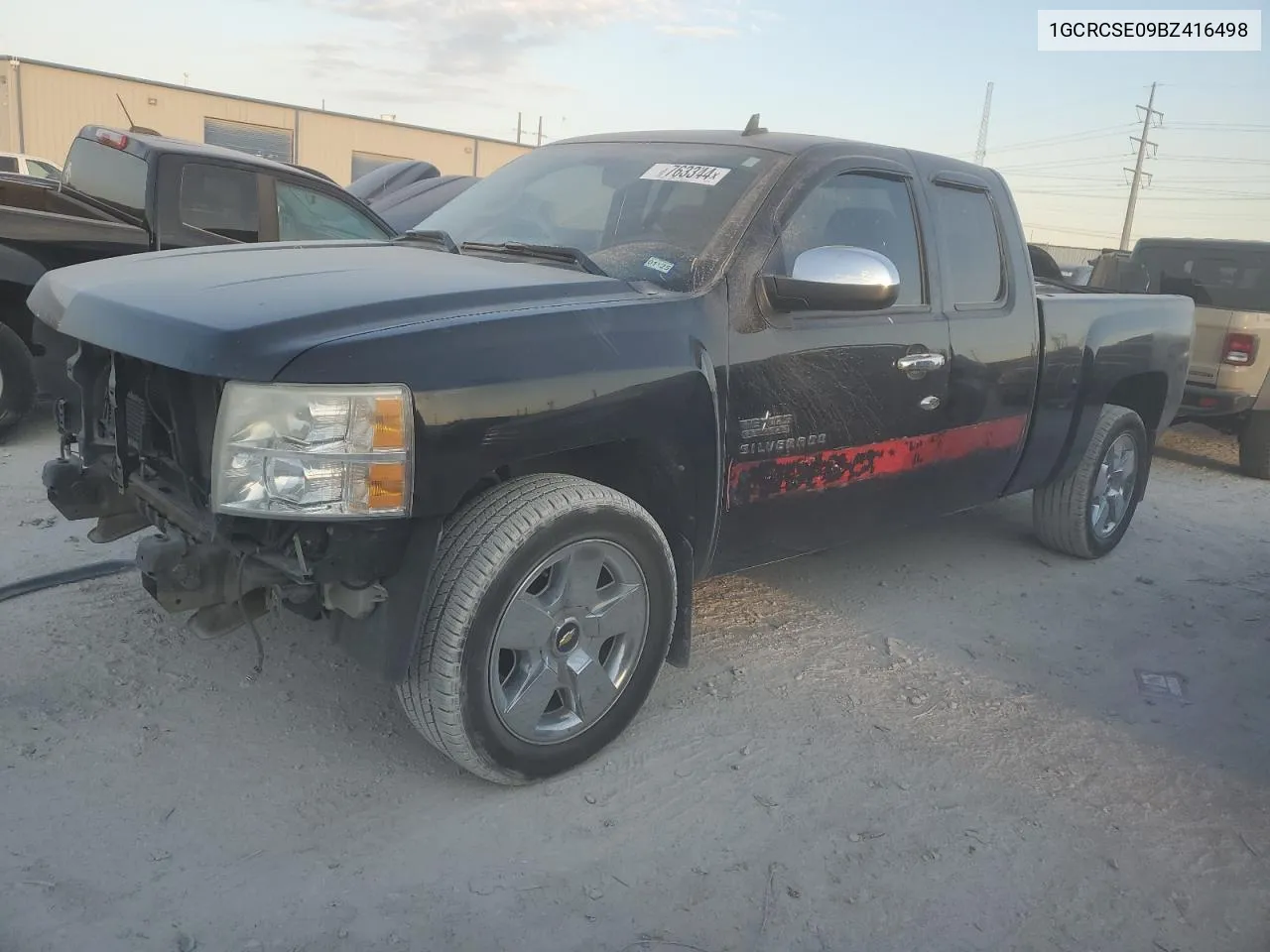 2011 Chevrolet Silverado C1500 Lt VIN: 1GCRCSE09BZ416498 Lot: 76337344