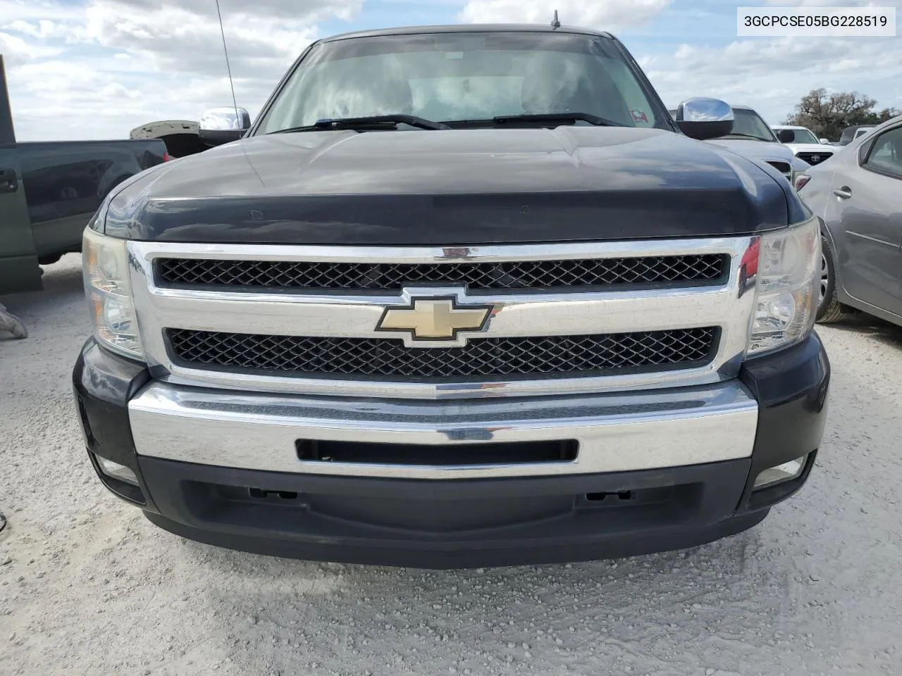 3GCPCSE05BG228519 2011 Chevrolet Silverado C1500 Lt