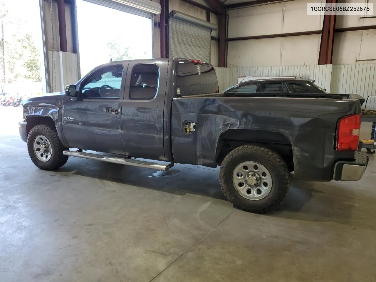 2011 Chevrolet Silverado C1500 Lt VIN: 1GCRCSE06BZ252675 Lot: 80003834