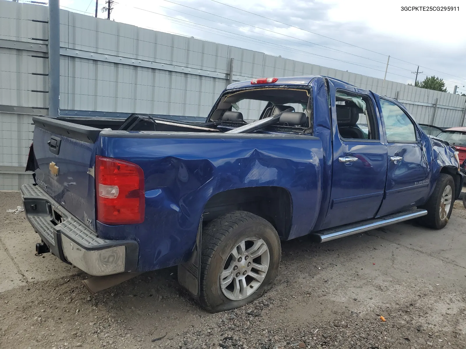 3GCPKTE25CG295911 2012 Chevrolet Silverado K1500 Ltz