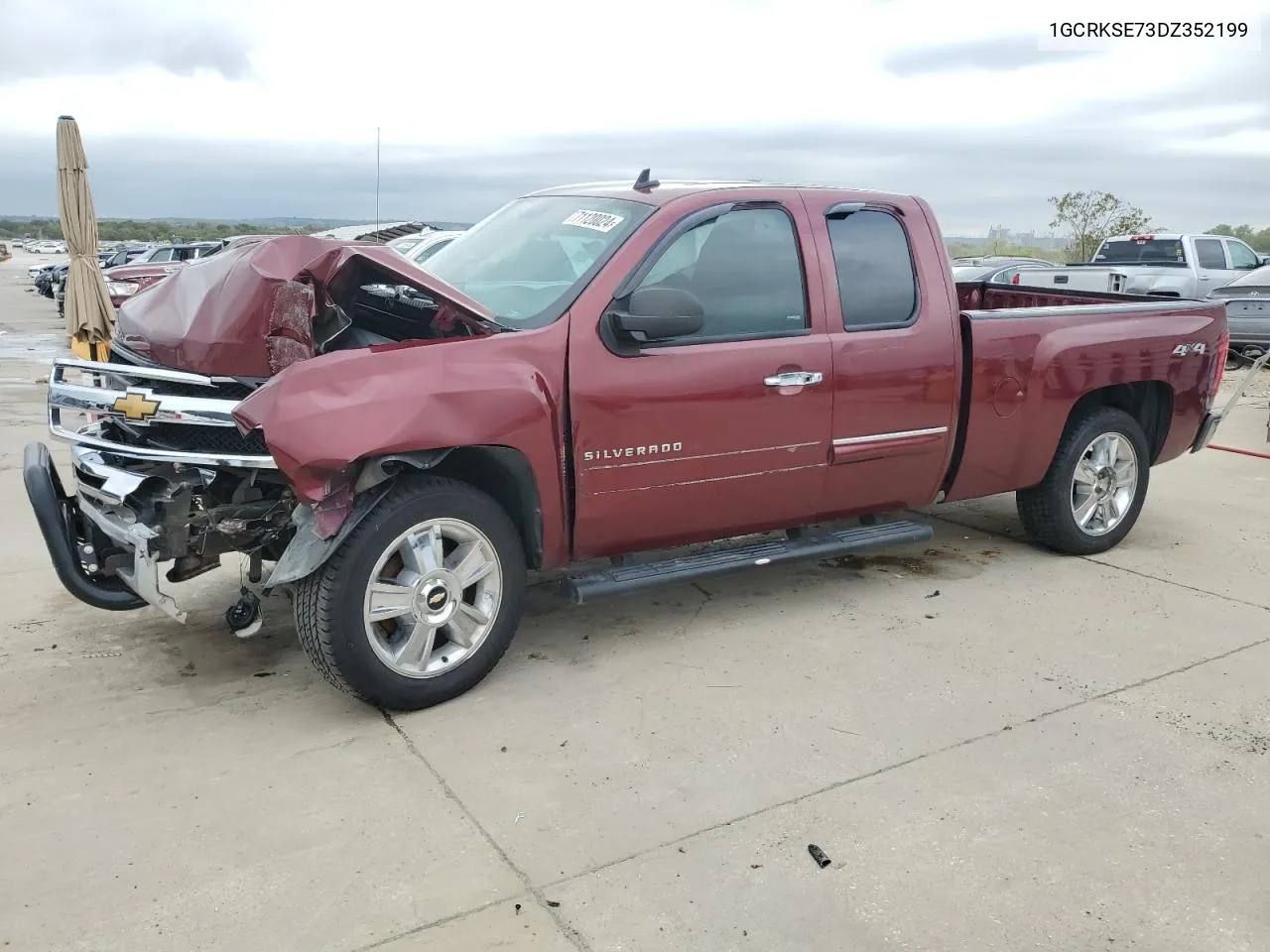 2013 Chevrolet Silverado K1500 Lt VIN: 1GCRKSE73DZ352199 Lot: 71120024