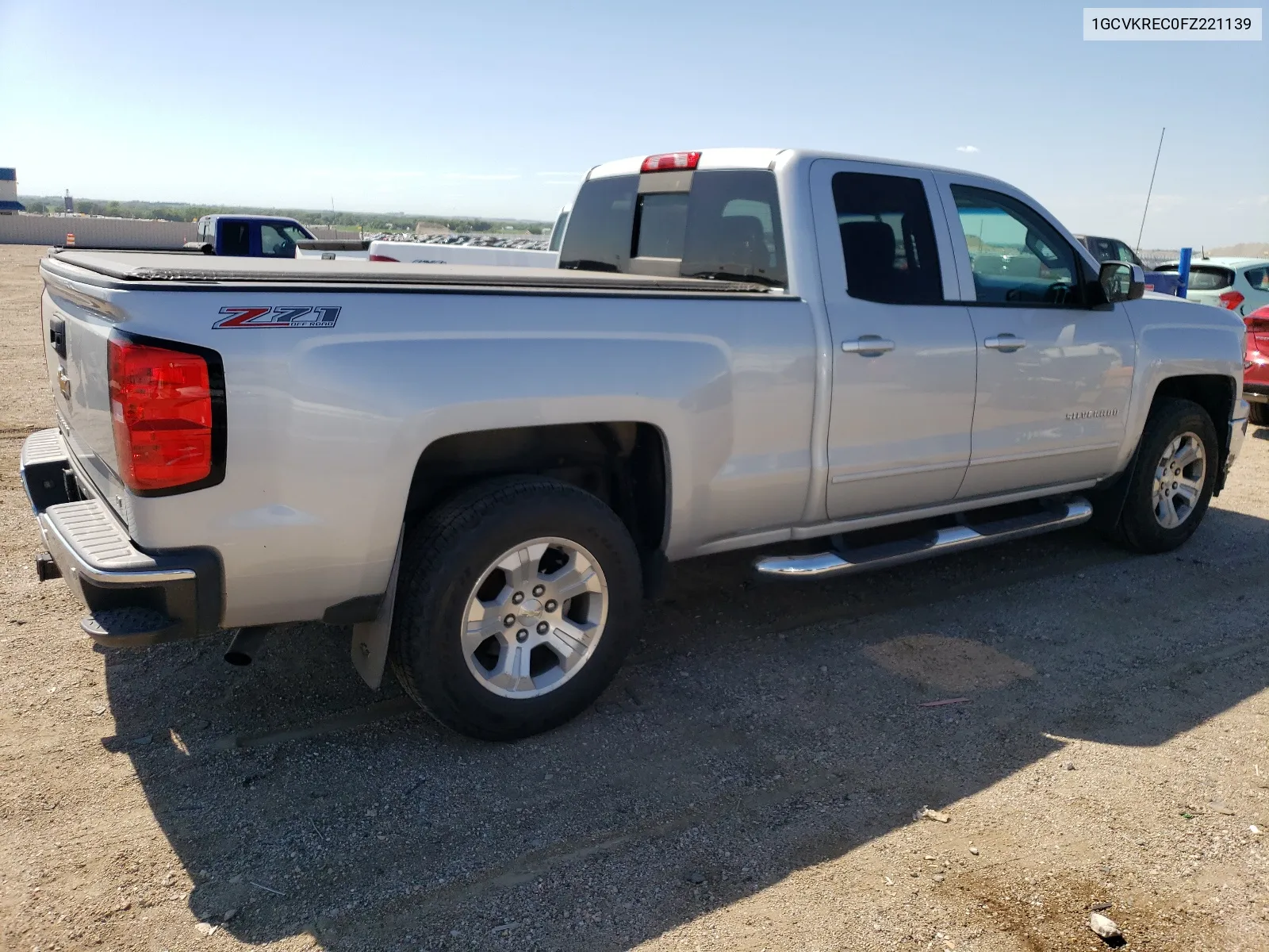 1GCVKREC0FZ221139 2015 Chevrolet Silverado K1500 Lt