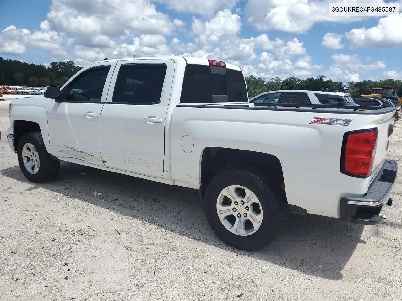 3GCUKREC4FG485587 2015 Chevrolet Silverado K1500 Lt