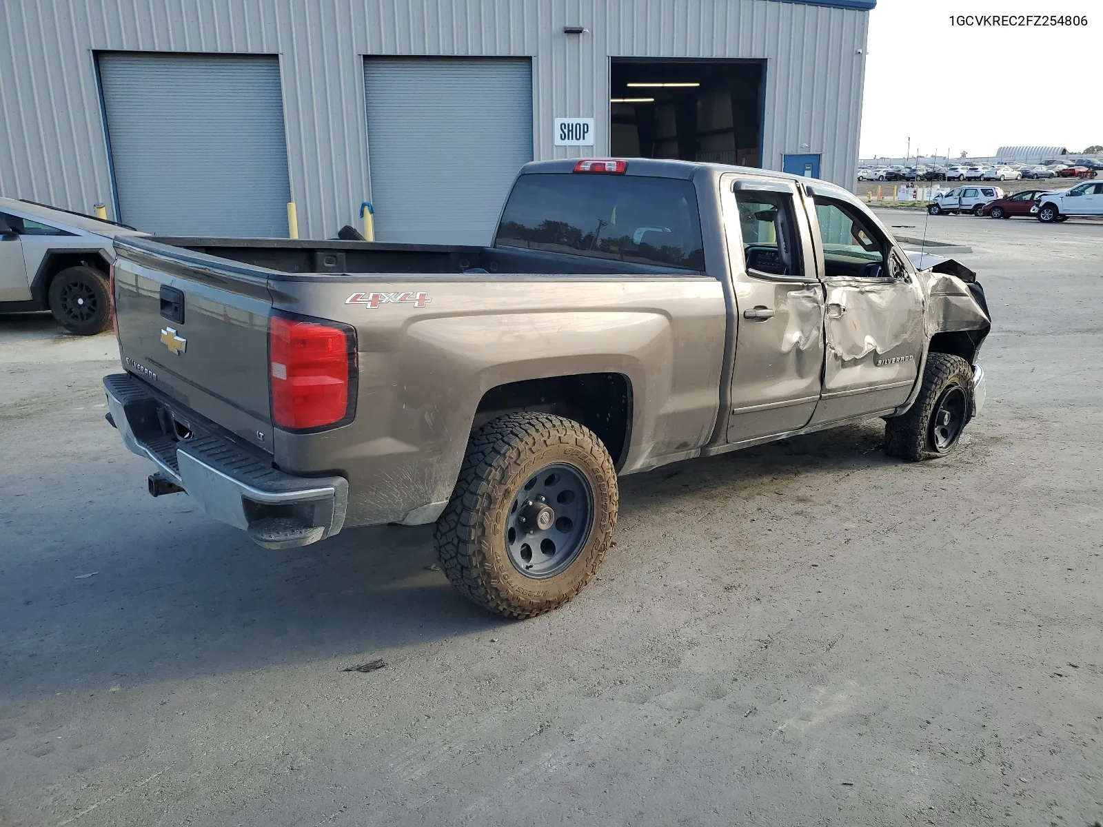 1GCVKREC2FZ254806 2015 Chevrolet Silverado K1500 Lt