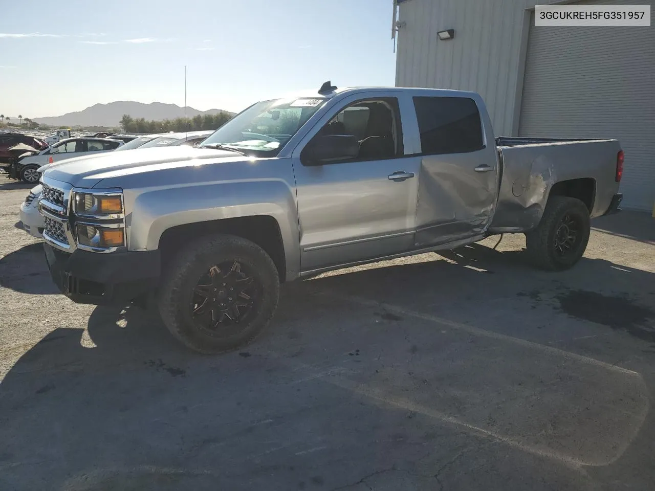 2015 Chevrolet Silverado K1500 Lt VIN: 3GCUKREH5FG351957 Lot: 72024404