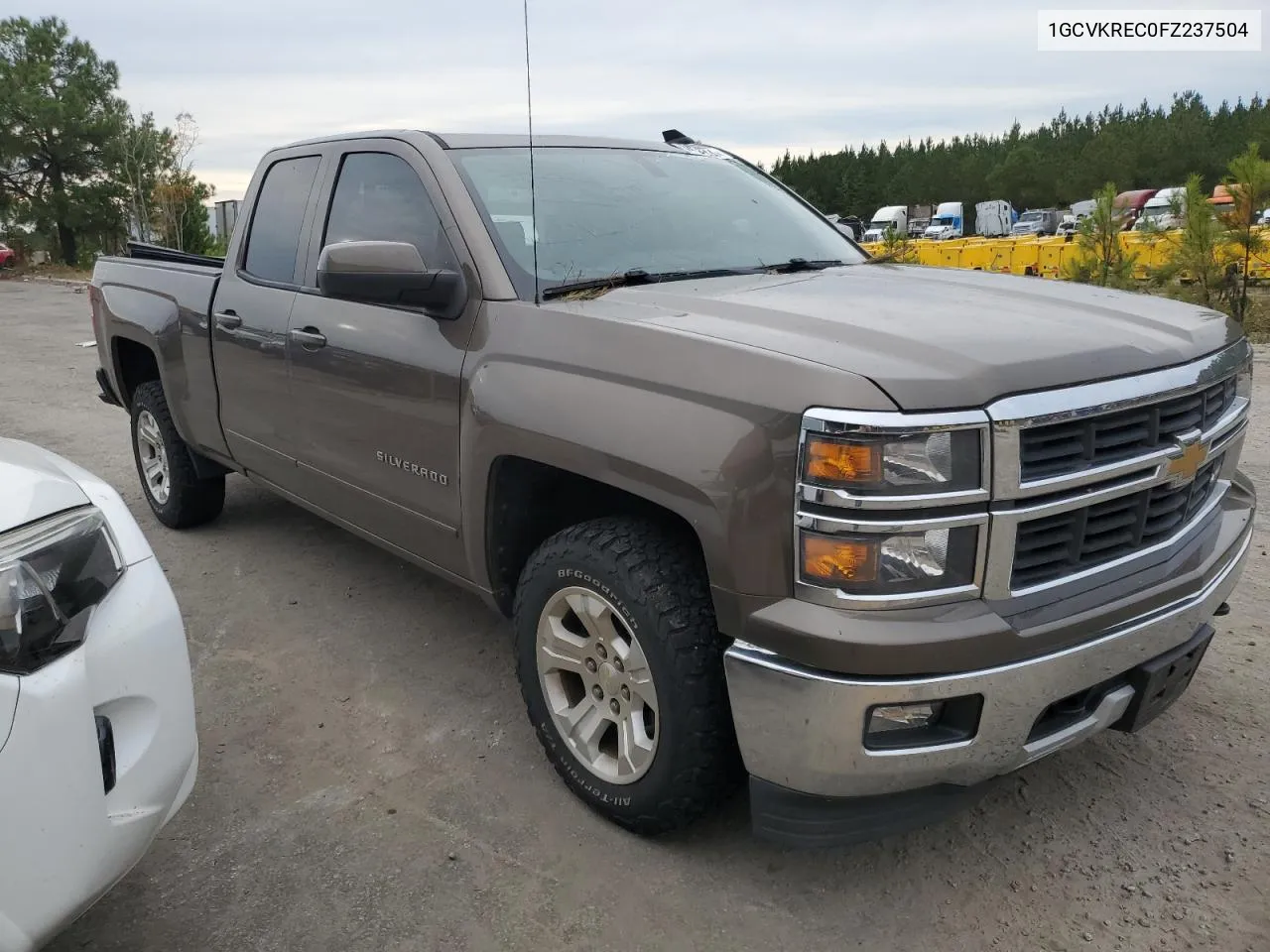 1GCVKREC0FZ237504 2015 Chevrolet Silverado K1500 Lt