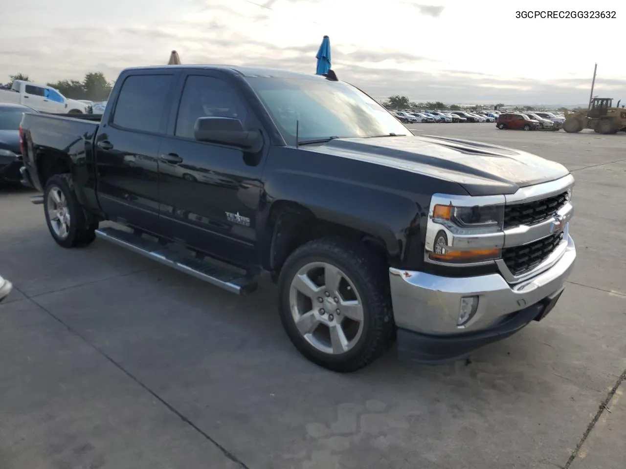 2016 Chevrolet Silverado C1500 Lt VIN: 3GCPCREC2GG323632 Lot: 58045324