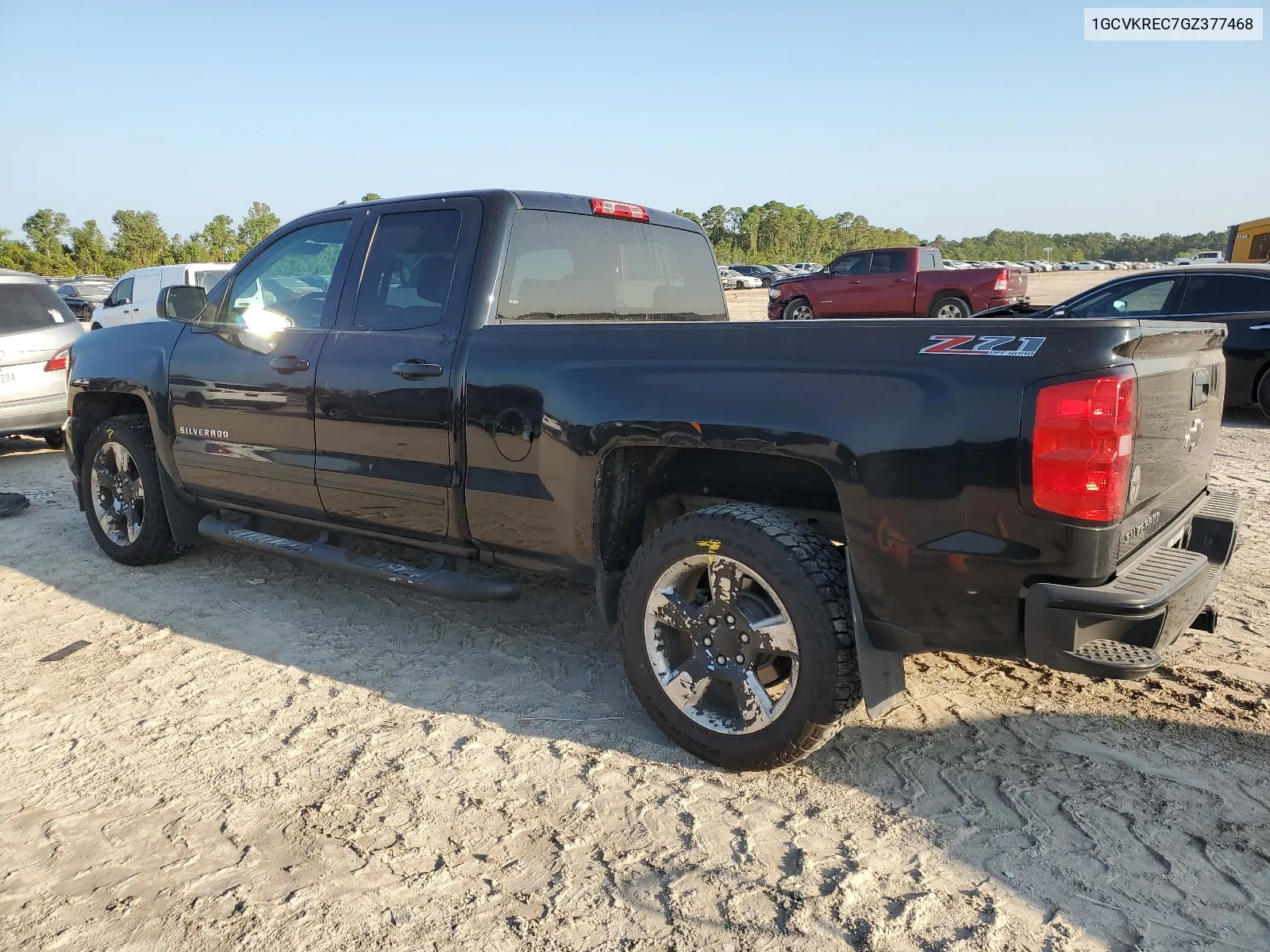 1GCVKREC7GZ377468 2016 Chevrolet Silverado K1500 Lt