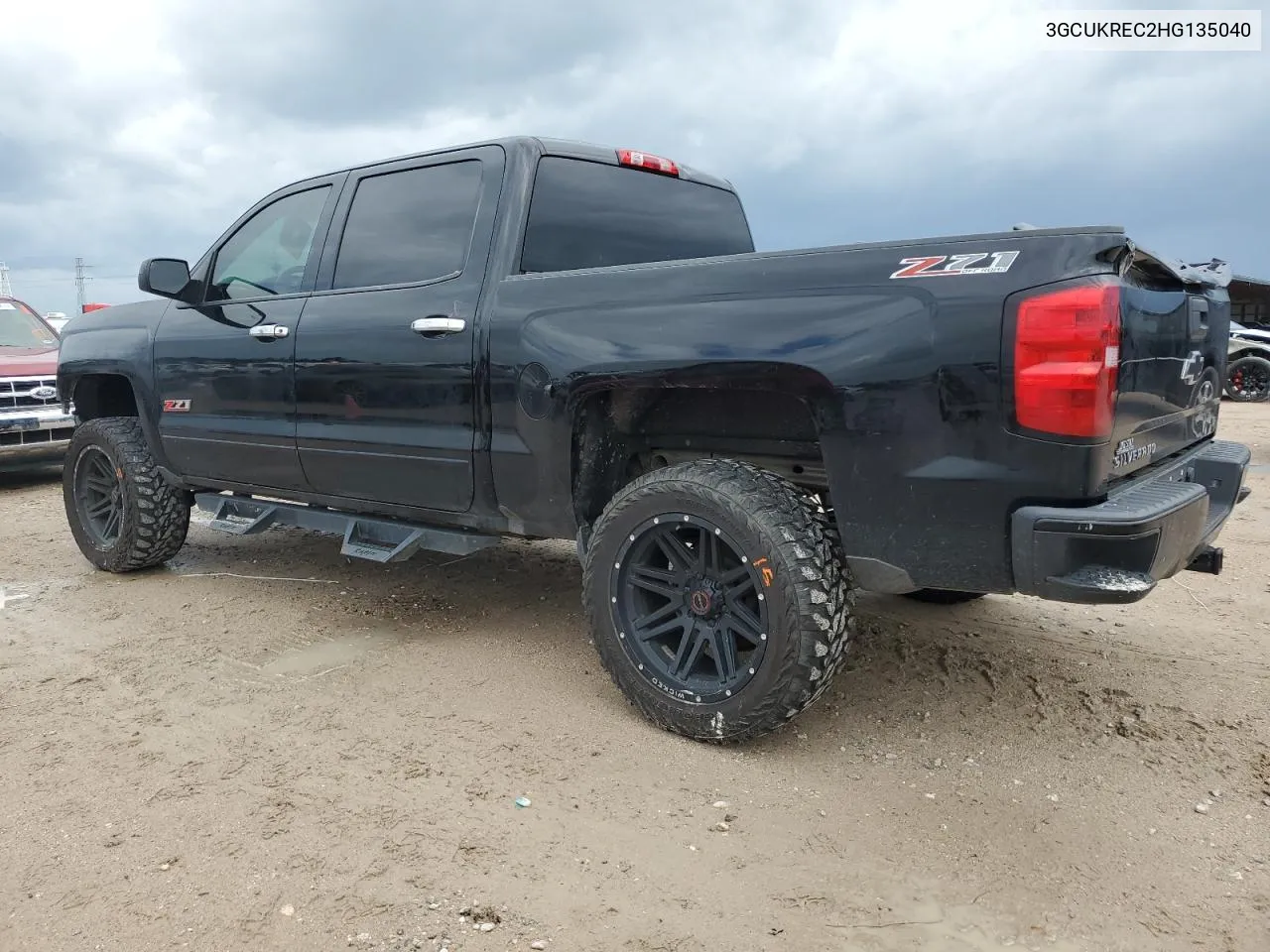 3GCUKREC2HG135040 2017 Chevrolet Silverado K1500 Lt