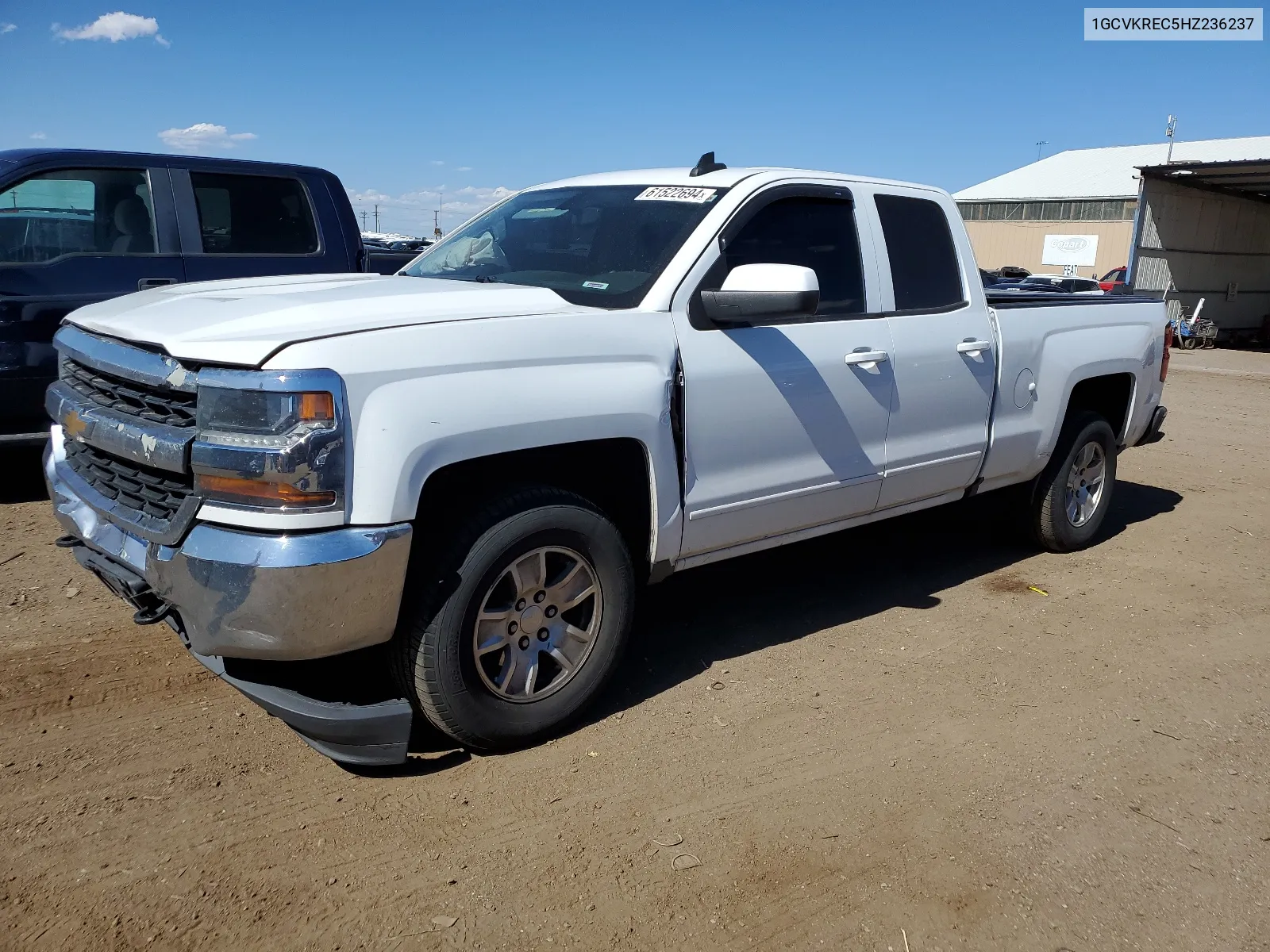 2017 Chevrolet Silverado K1500 Lt VIN: 1GCVKREC5HZ236237 Lot: 61522694