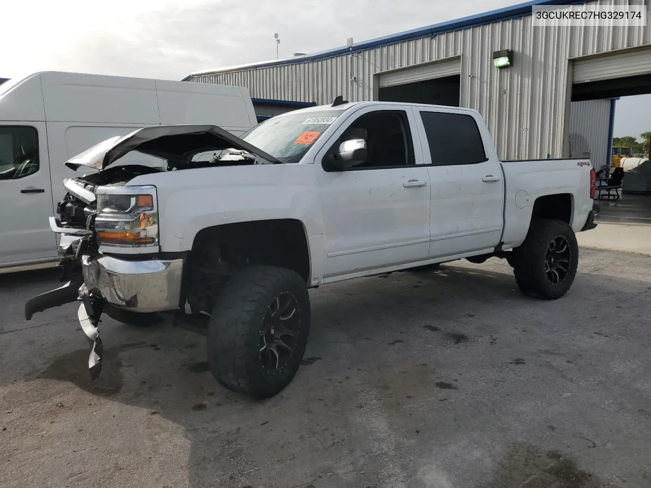 2017 Chevrolet Silverado K1500 Lt VIN: 3GCUKREC7HG329174 Lot: 61952834