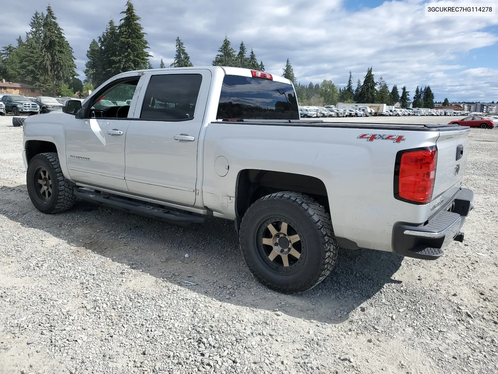 2017 Chevrolet Silverado K1500 Lt VIN: 3GCUKREC7HG114278 Lot: 62490484