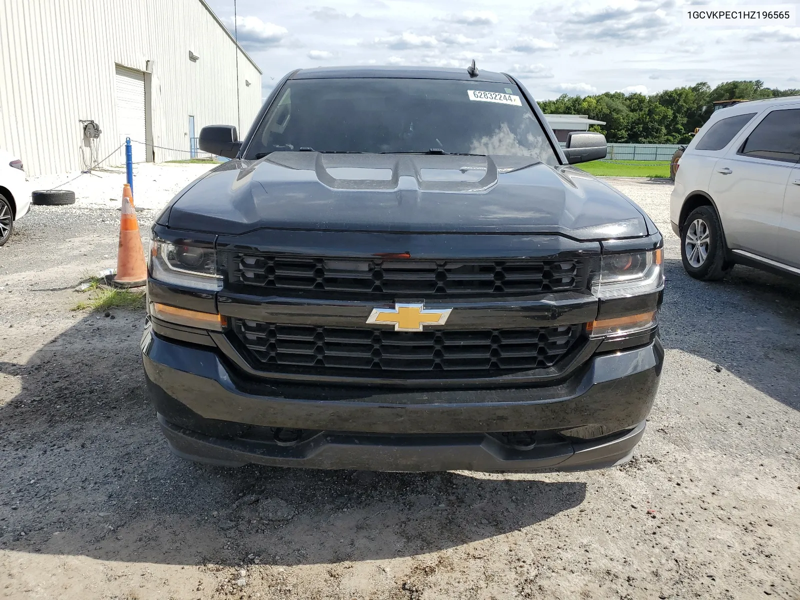 2017 Chevrolet Silverado K1500 Custom VIN: 1GCVKPEC1HZ196565 Lot: 62832244