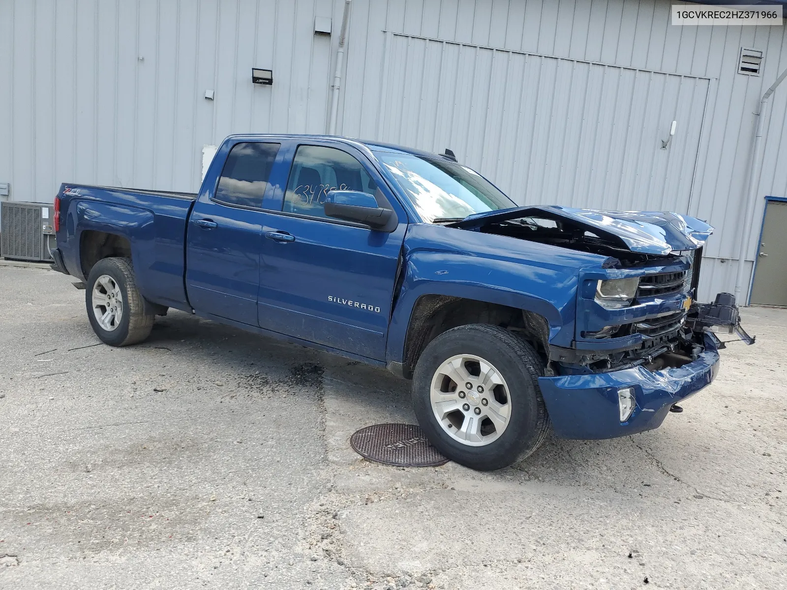 1GCVKREC2HZ371966 2017 Chevrolet Silverado K1500 Lt