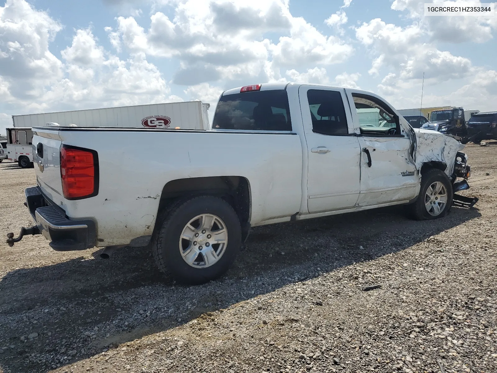 2017 Chevrolet Silverado C1500 Lt VIN: 1GCRCREC1HZ353344 Lot: 65122294