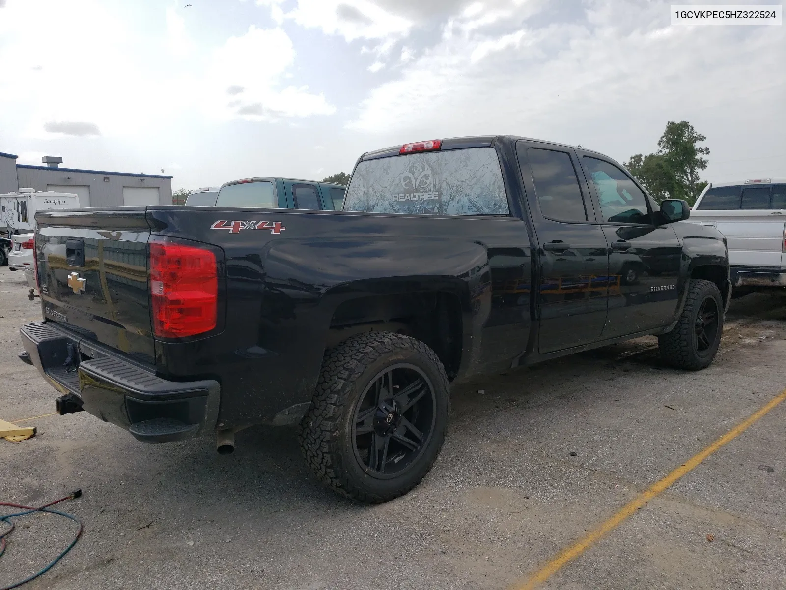 2017 Chevrolet Silverado K1500 Custom VIN: 1GCVKPEC5HZ322524 Lot: 65324424