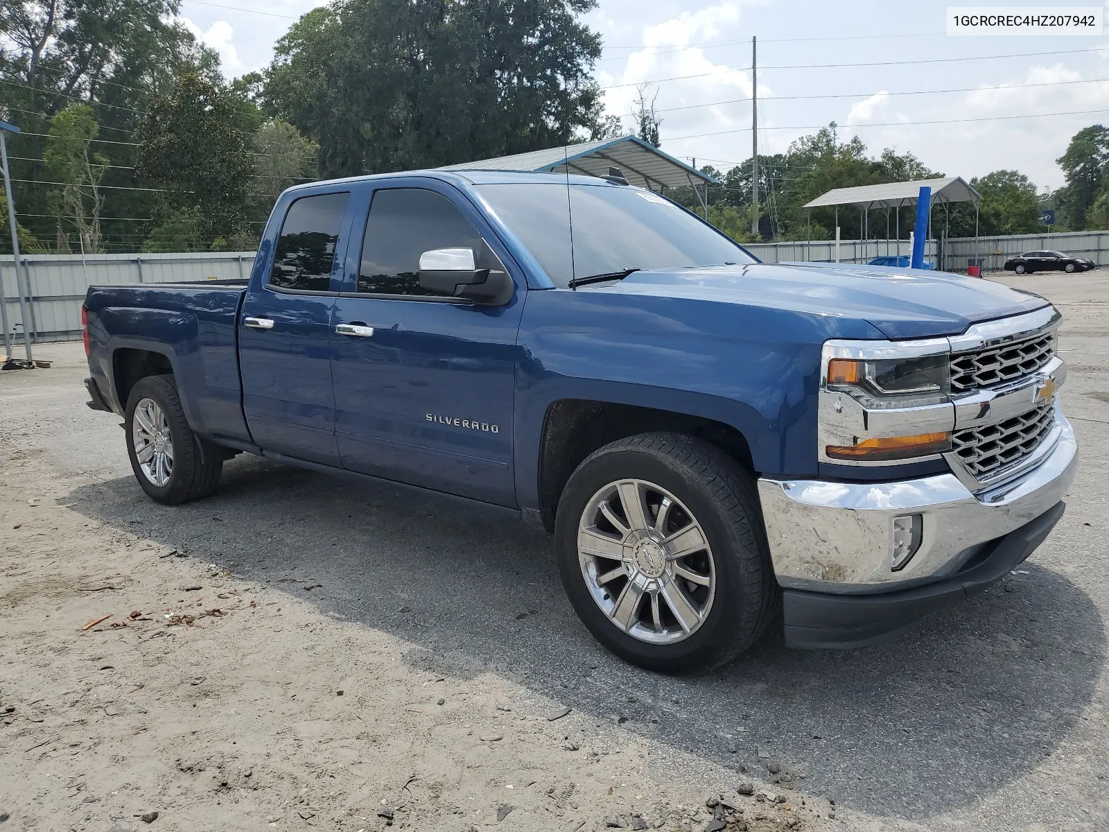 2017 Chevrolet Silverado C1500 Lt VIN: 1GCRCREC4HZ207942 Lot: 66838744