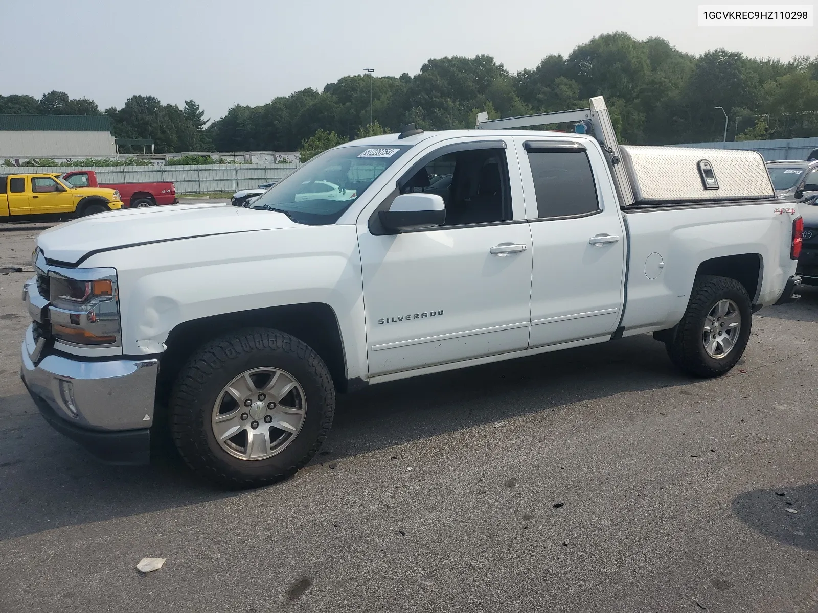 2017 Chevrolet Silverado K1500 Lt VIN: 1GCVKREC9HZ110298 Lot: 67228754