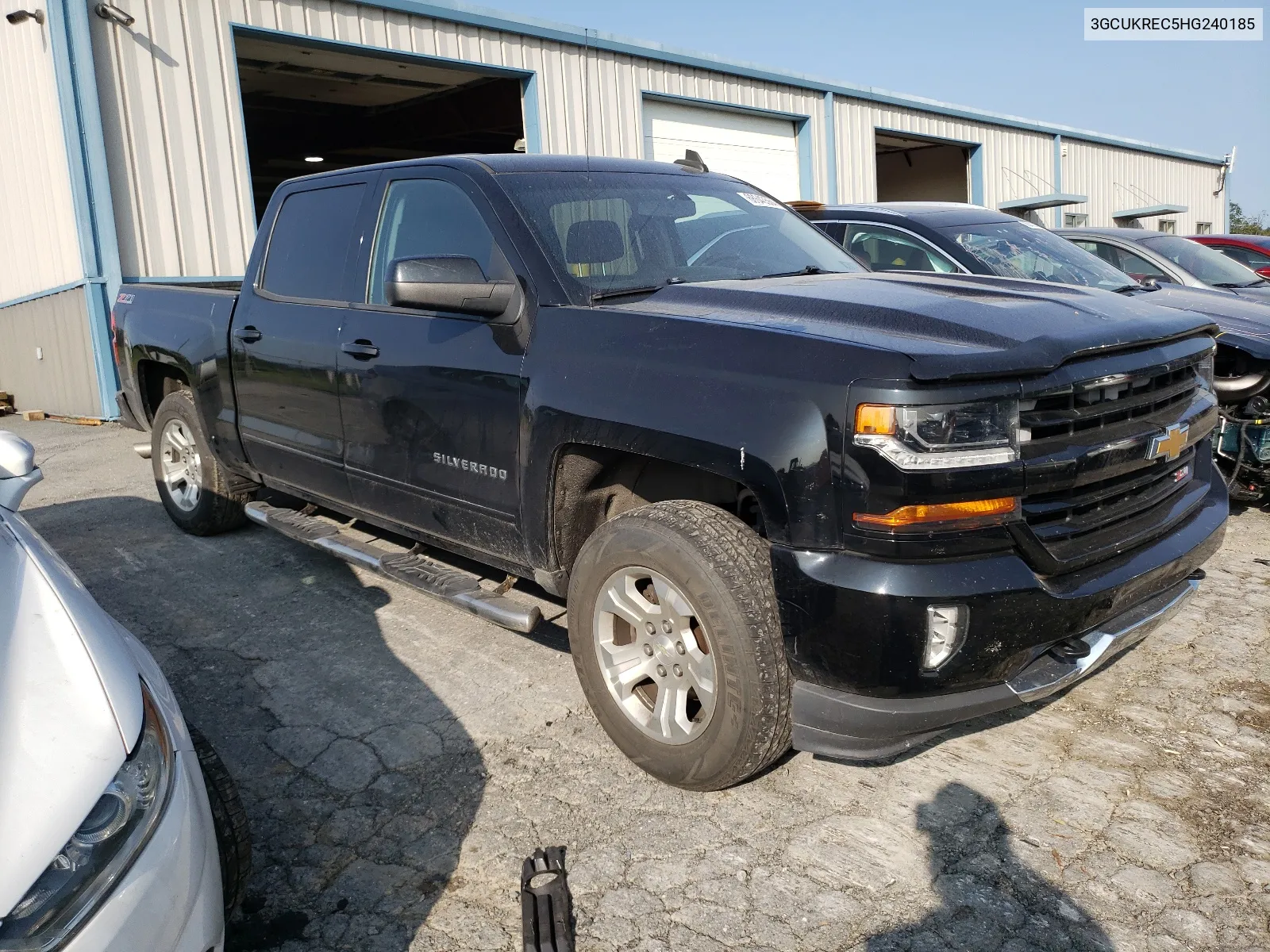 3GCUKREC5HG240185 2017 Chevrolet Silverado K1500 Lt