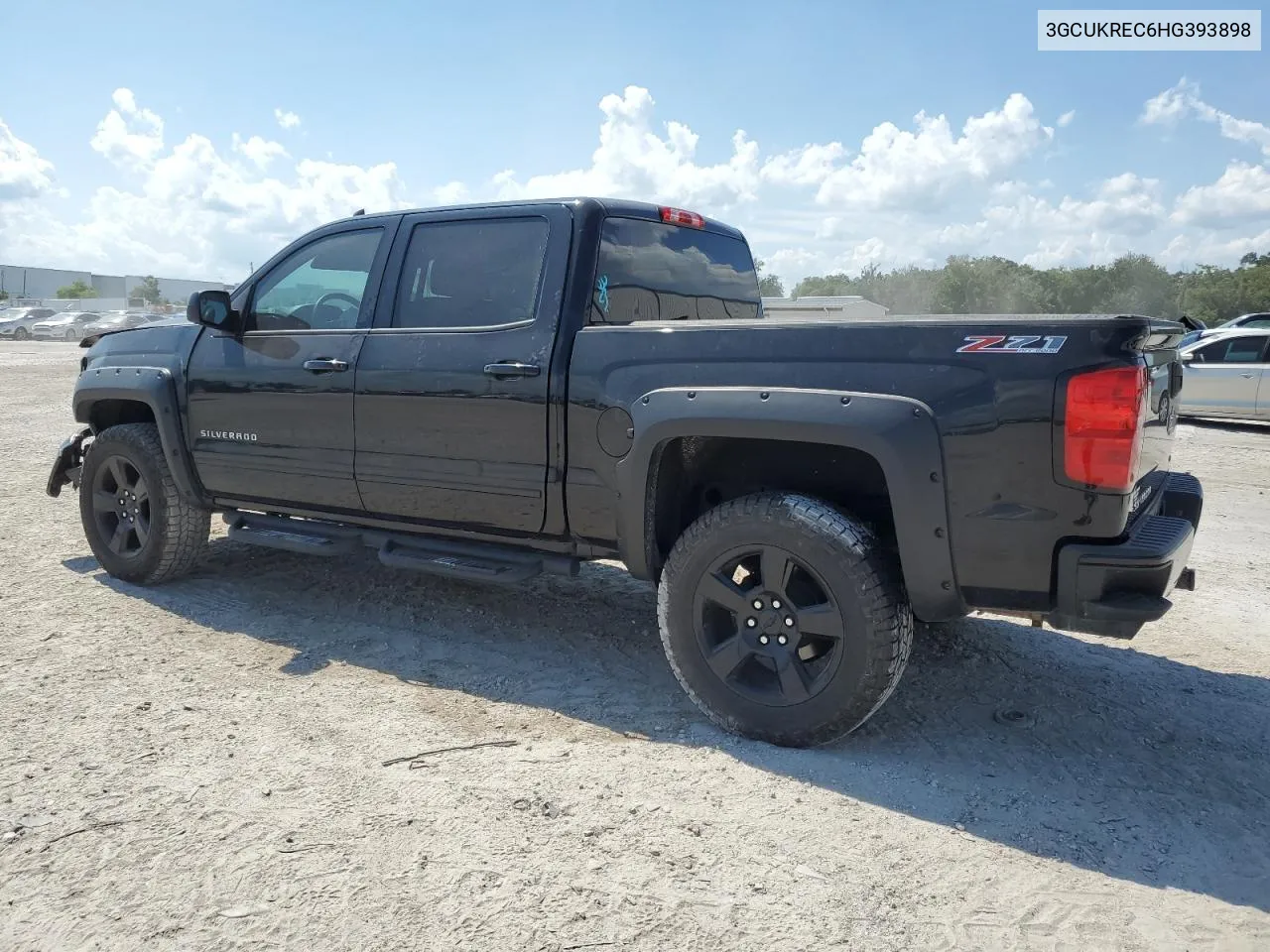 3GCUKREC6HG393898 2017 Chevrolet Silverado K1500 Lt