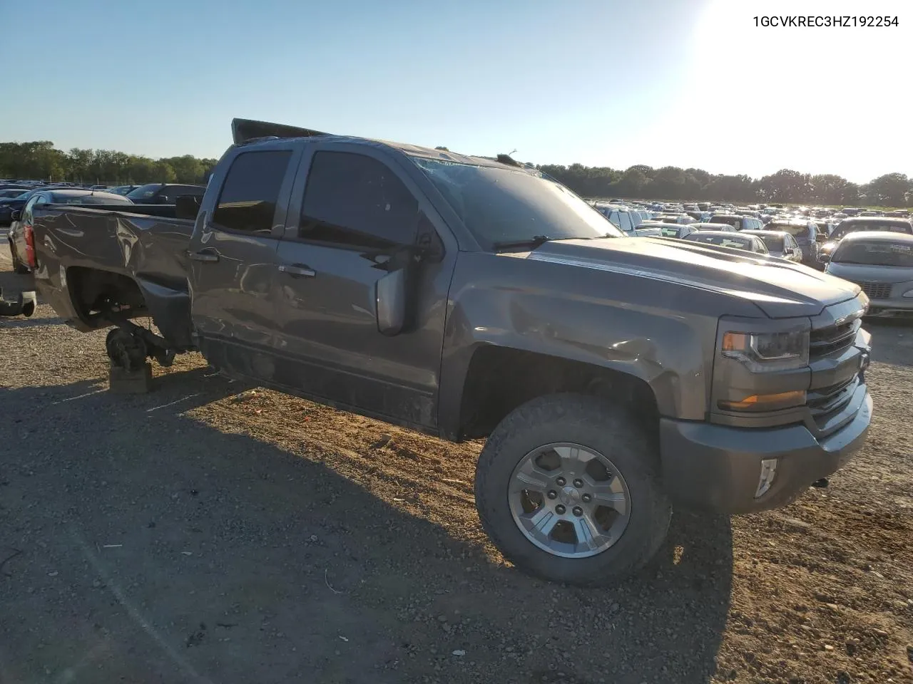 2017 Chevrolet Silverado K1500 Lt VIN: 1GCVKREC3HZ192254 Lot: 72624094