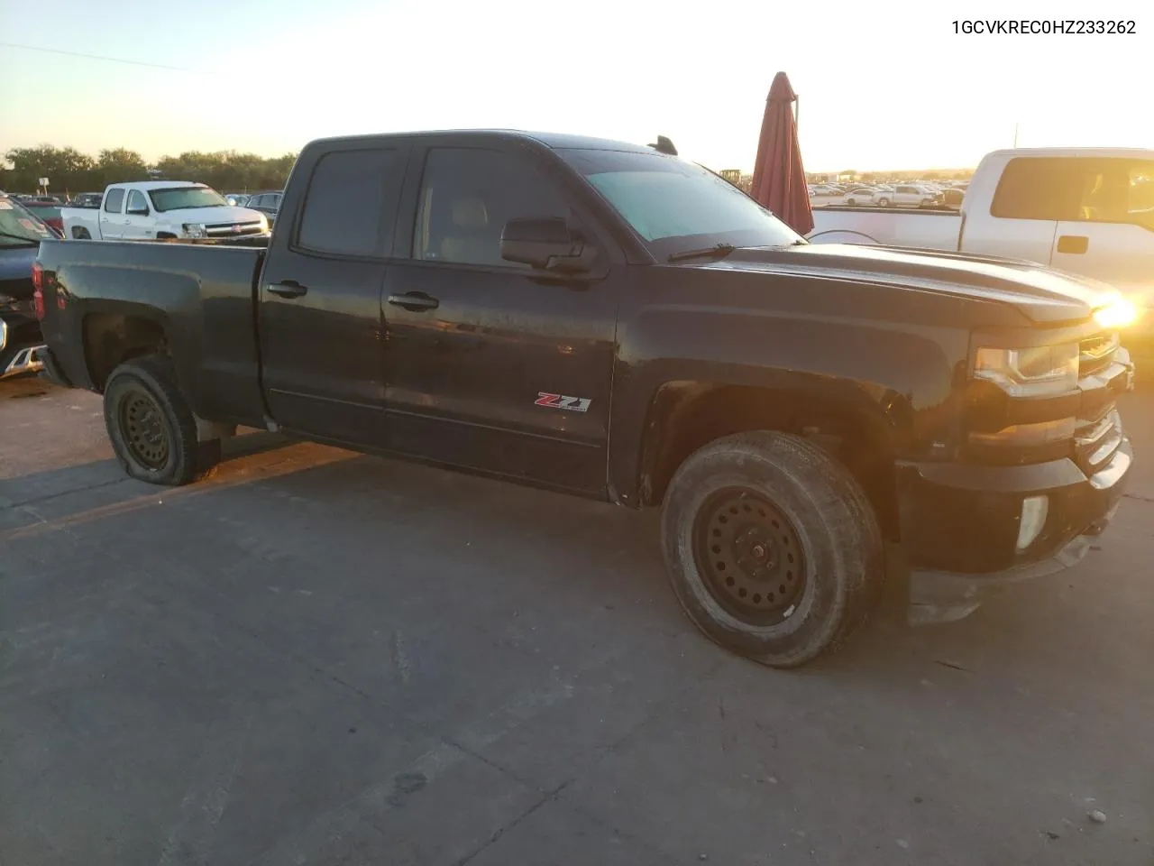 1GCVKREC0HZ233262 2017 Chevrolet Silverado K1500 Lt