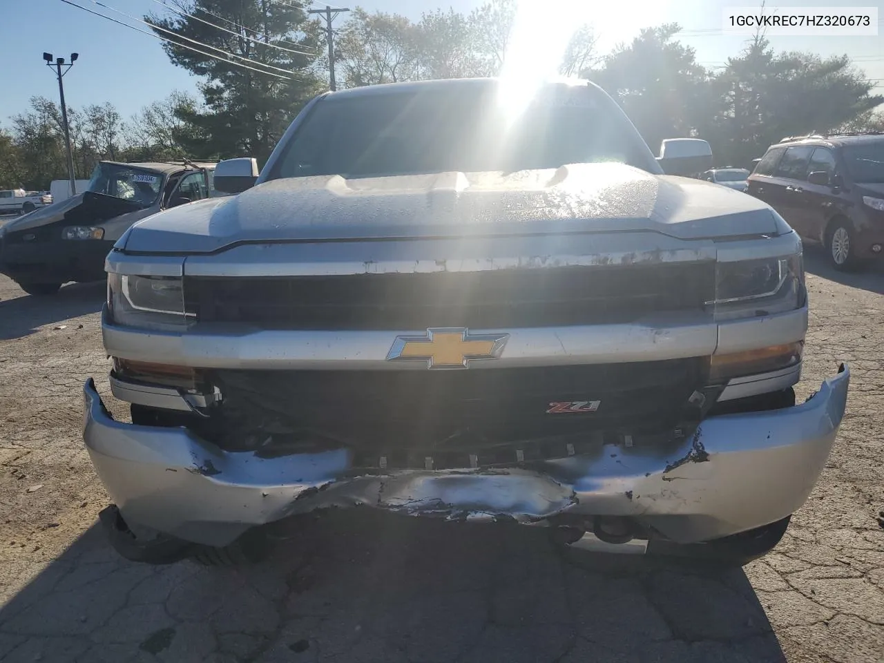 1GCVKREC7HZ320673 2017 Chevrolet Silverado K1500 Lt